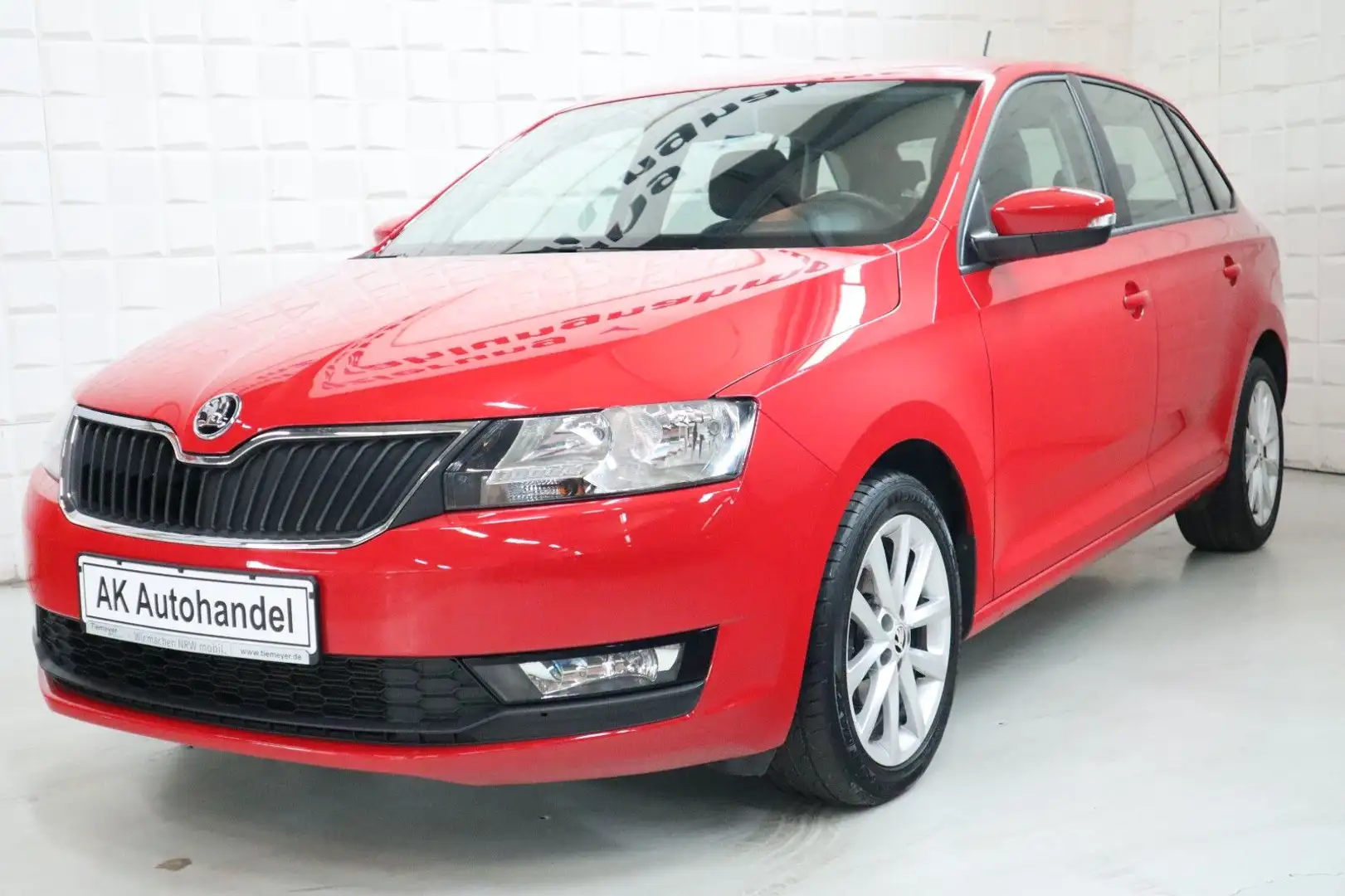 Skoda Rapid/Spaceback Spaceback Ambition DSG Klima SHZ Rot - 1