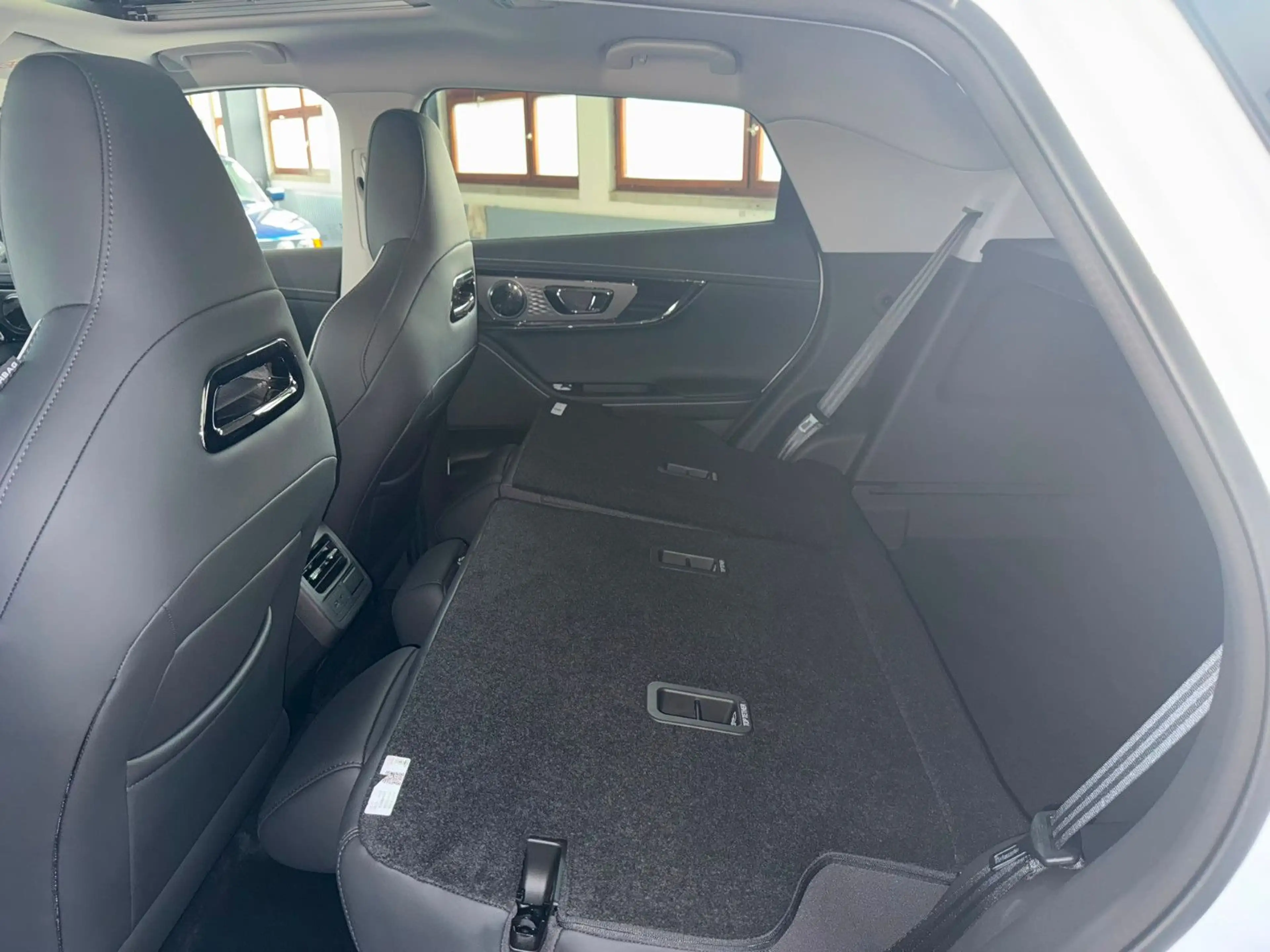 Omoda 5 Premium - Automatik, Sitzlüftung, Schiebedach — photo 14