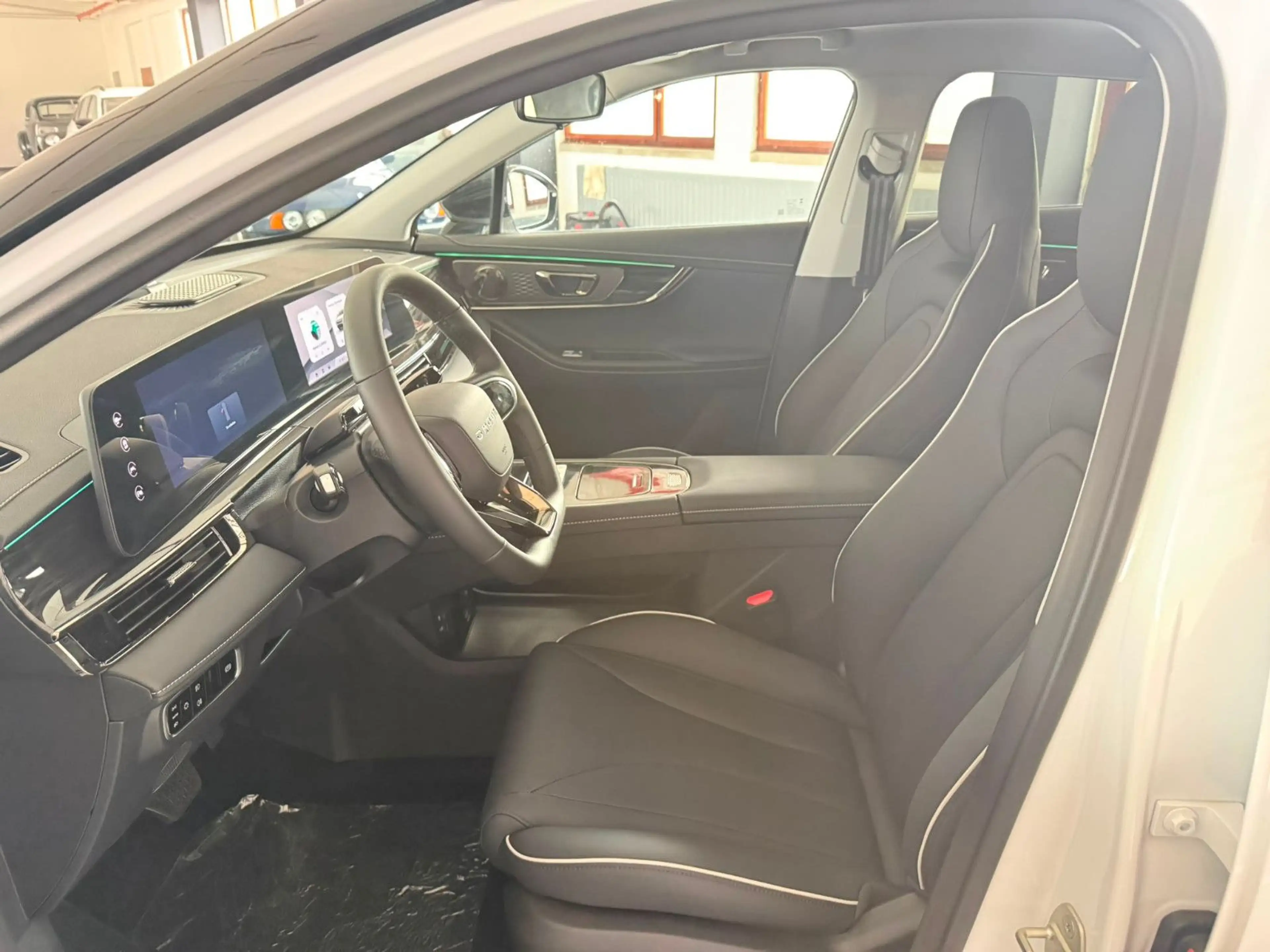 Omoda 5 Premium - Automatik, Sitzlüftung, Schiebedach — photo 7