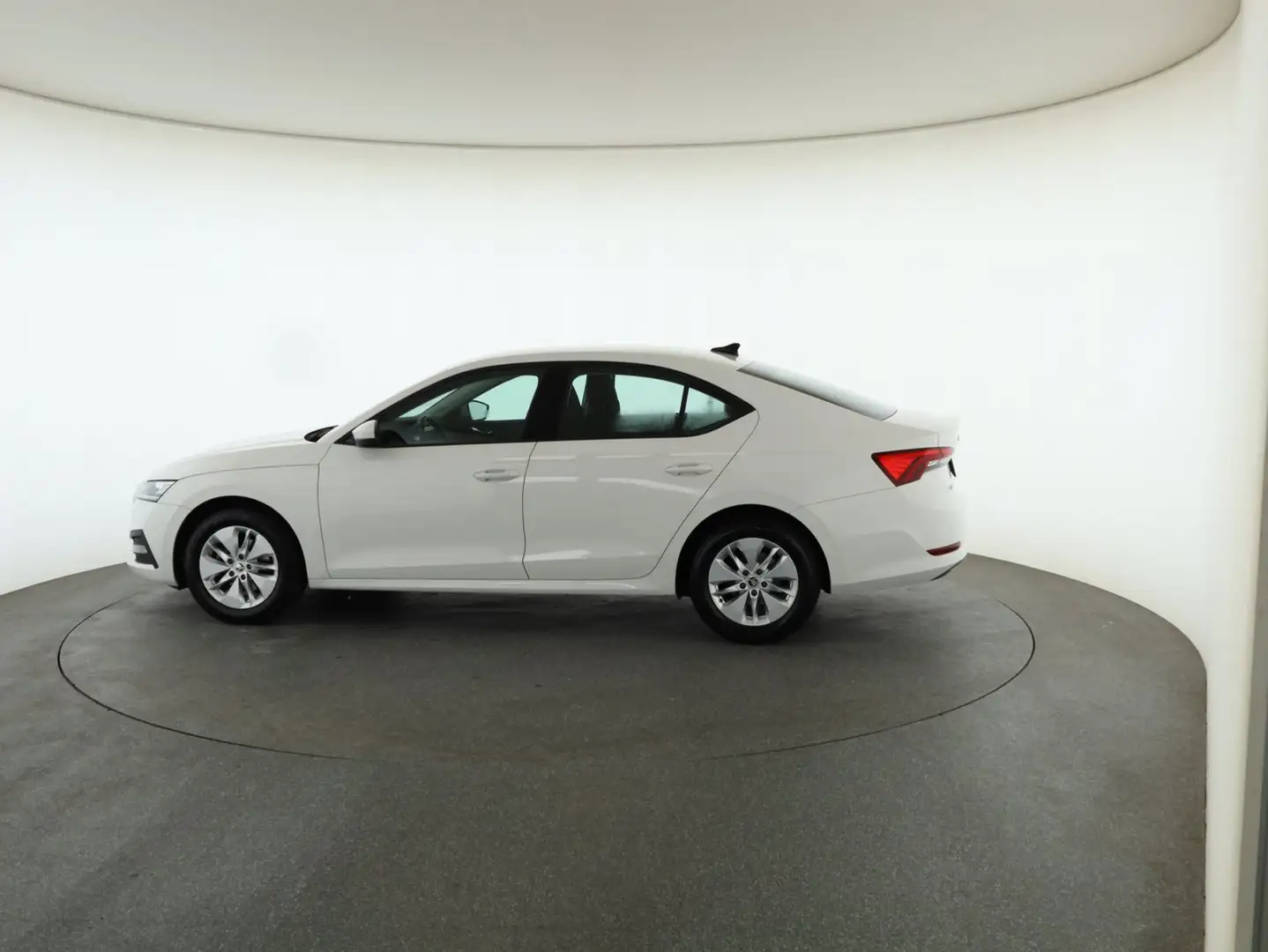 Skoda Octavia AmbitionTDI Weiß - 2