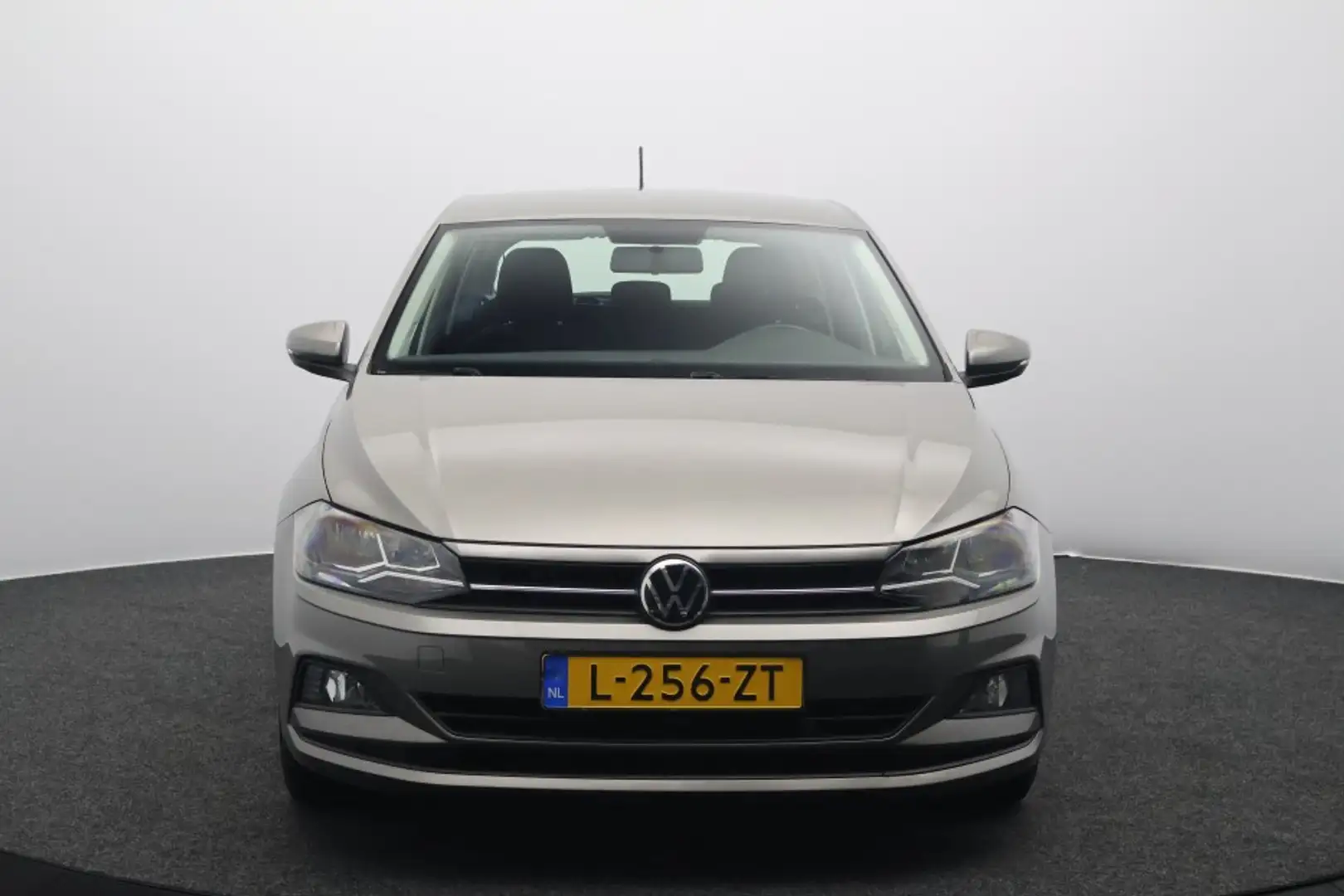 Volkswagen Polo 1.0 TSI 95PK Comfortline | Automaat | Navigatie | Grijs - 2
