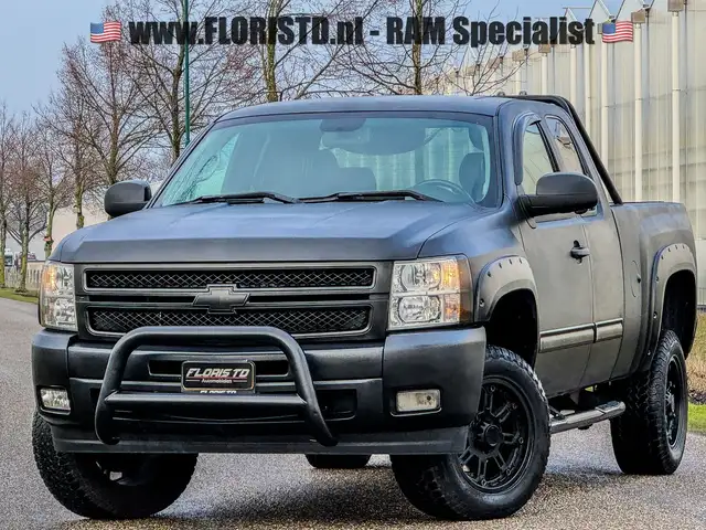 Chevrolet Silverado 5.3L V8 4X4 * FULL WRAP * VERHOOGD * 1E EIGENAAR