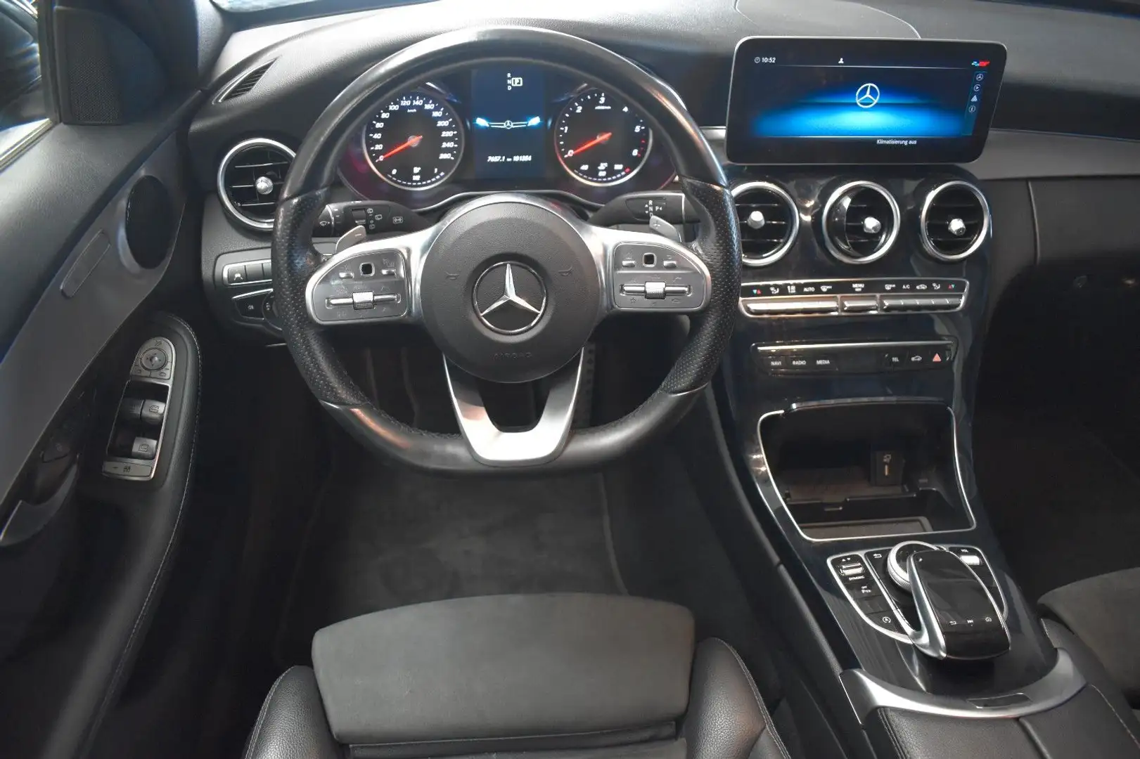 Mercedes-Benz C 220 T d 4Matic AMG LINE*LED*NAVI*SHZ*PDC* Grau - 2