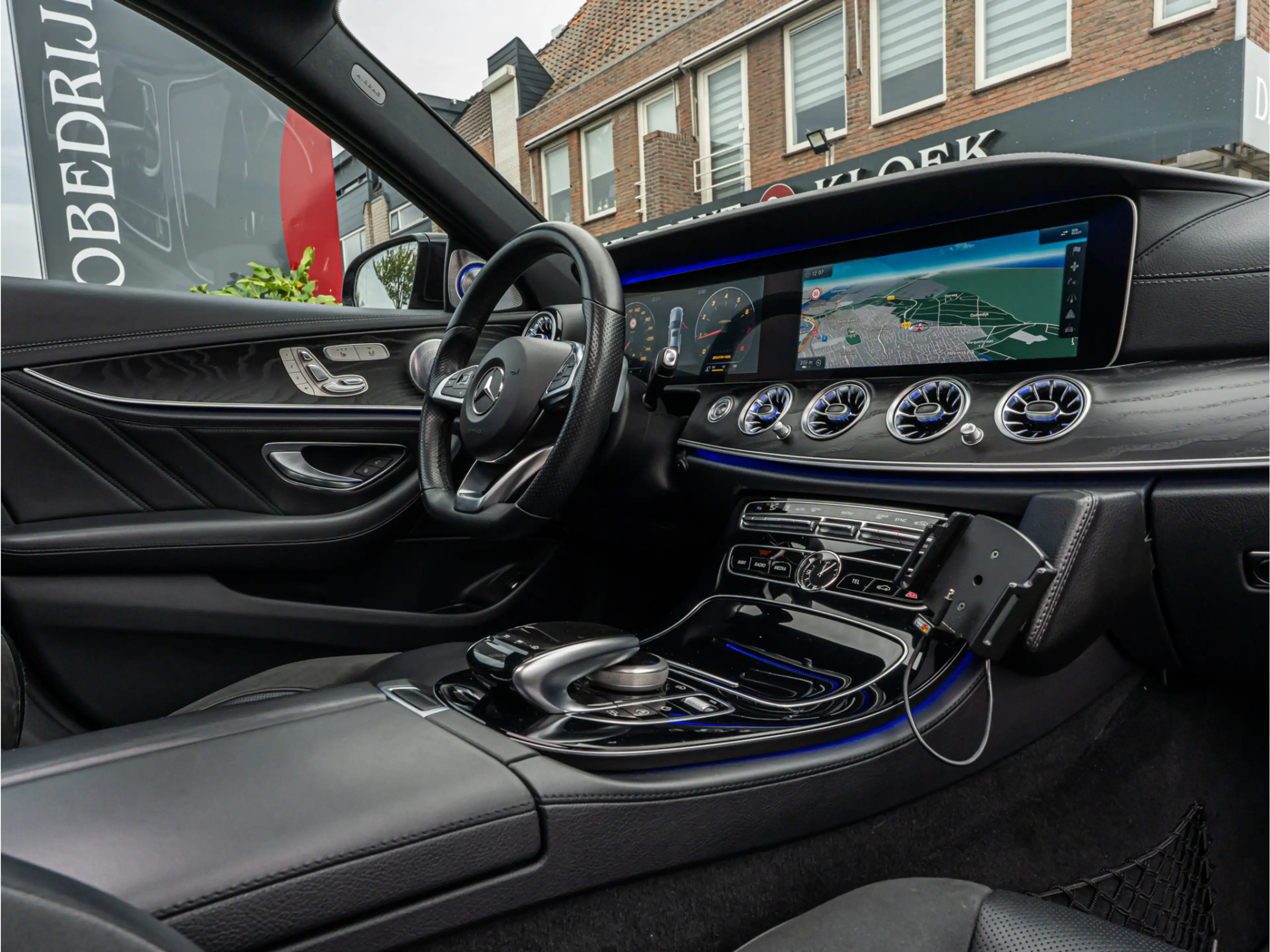 Mercedes-Benz E 43 AMG 4Matic Premium PANO 20 INCH 3D BURMESTER HUD 360 C — photo 21