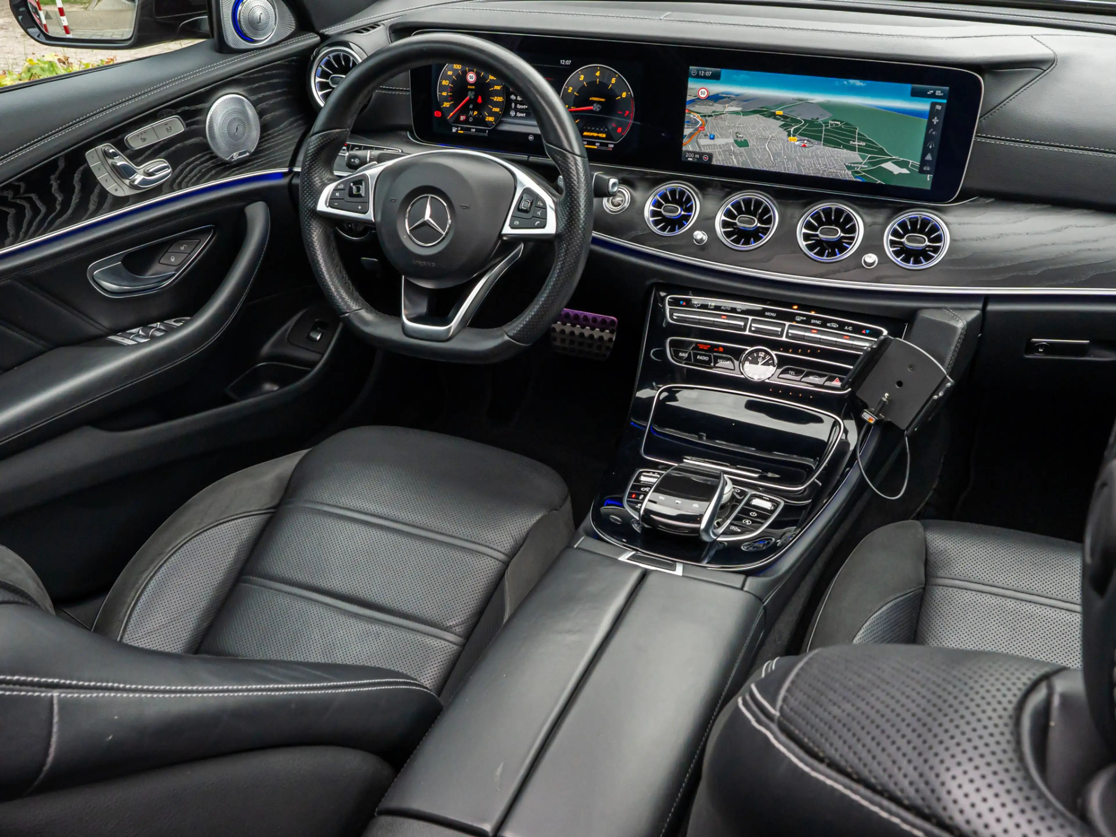 Mercedes-Benz E 43 AMG 4Matic Premium PANO 20 INCH 3D BURMESTER HUD 360 C — photo 2