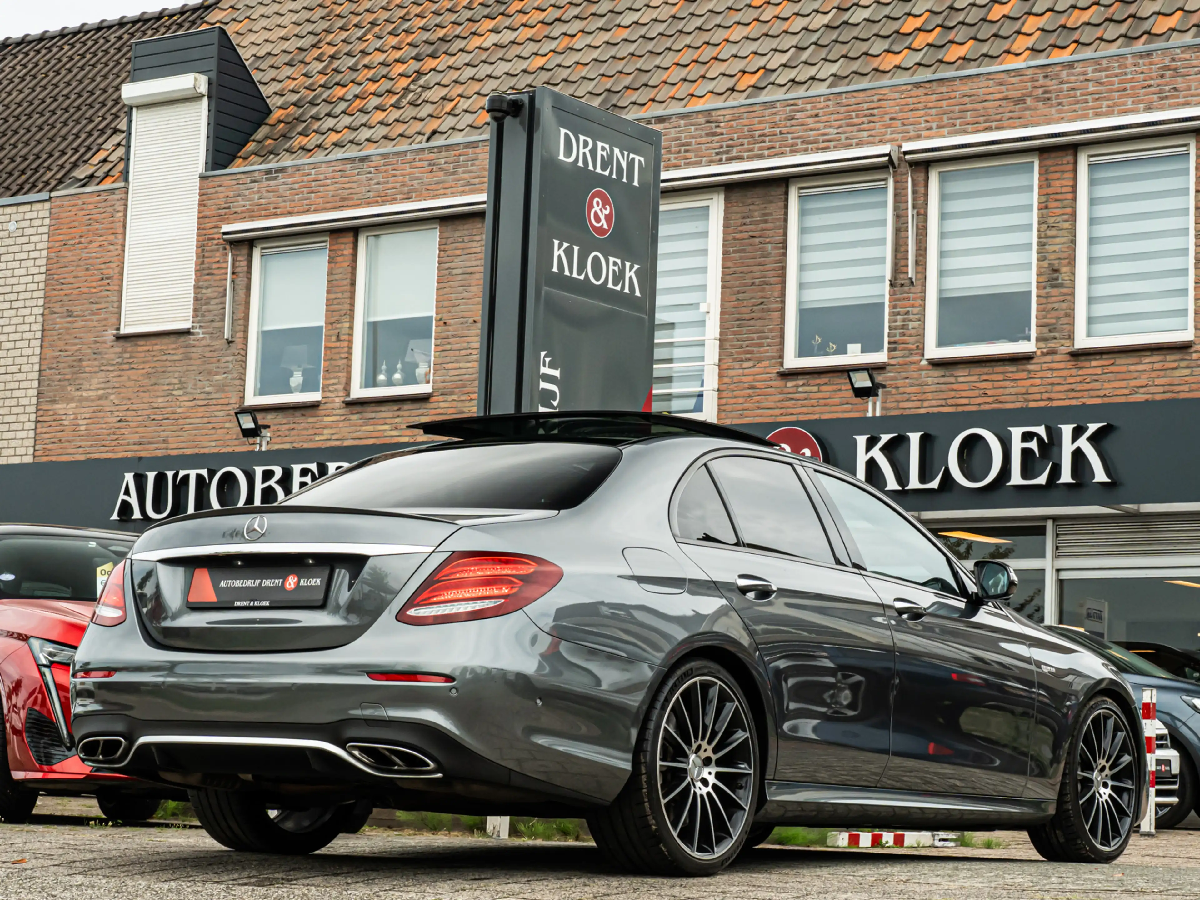Mercedes-Benz E 43 AMG 4Matic Premium PANO 20 INCH 3D BURMESTER HUD 360 C — photo 3