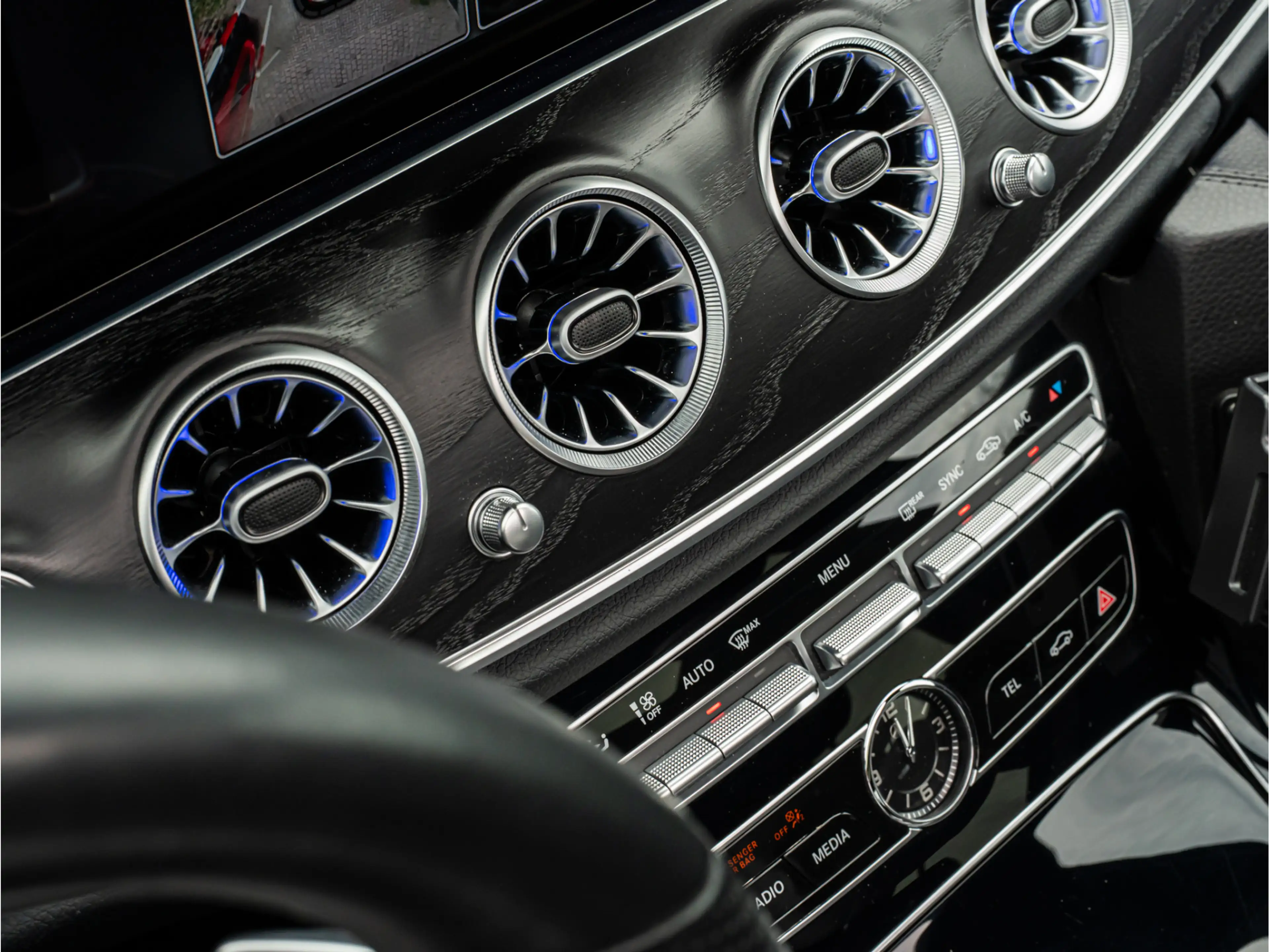 Mercedes-Benz E 43 AMG 4Matic Premium PANO 20 INCH 3D BURMESTER HUD 360 C — photo 15