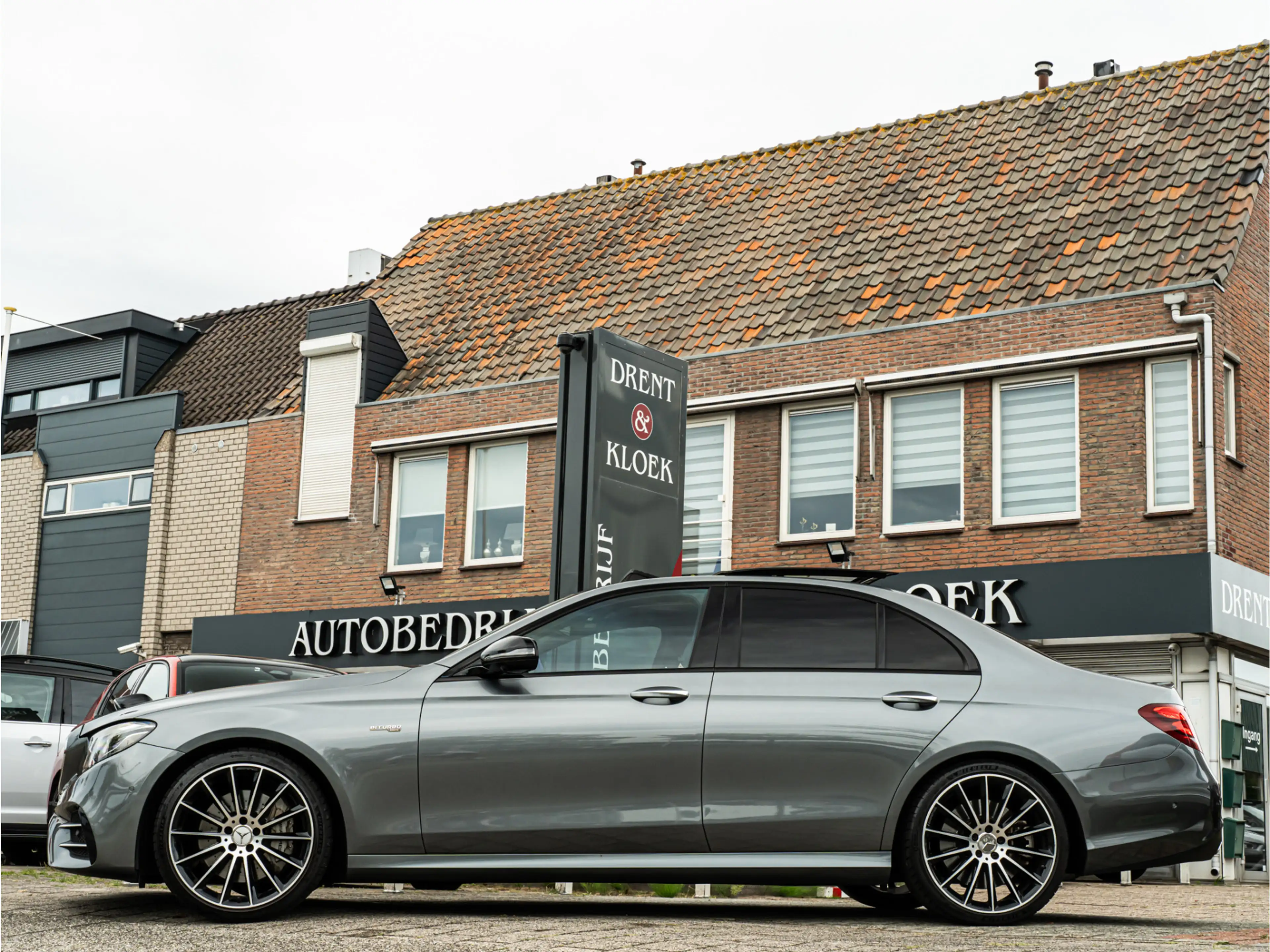 Mercedes-Benz E 43 AMG 4Matic Premium PANO 20 INCH 3D BURMESTER HUD 360 C — photo 22