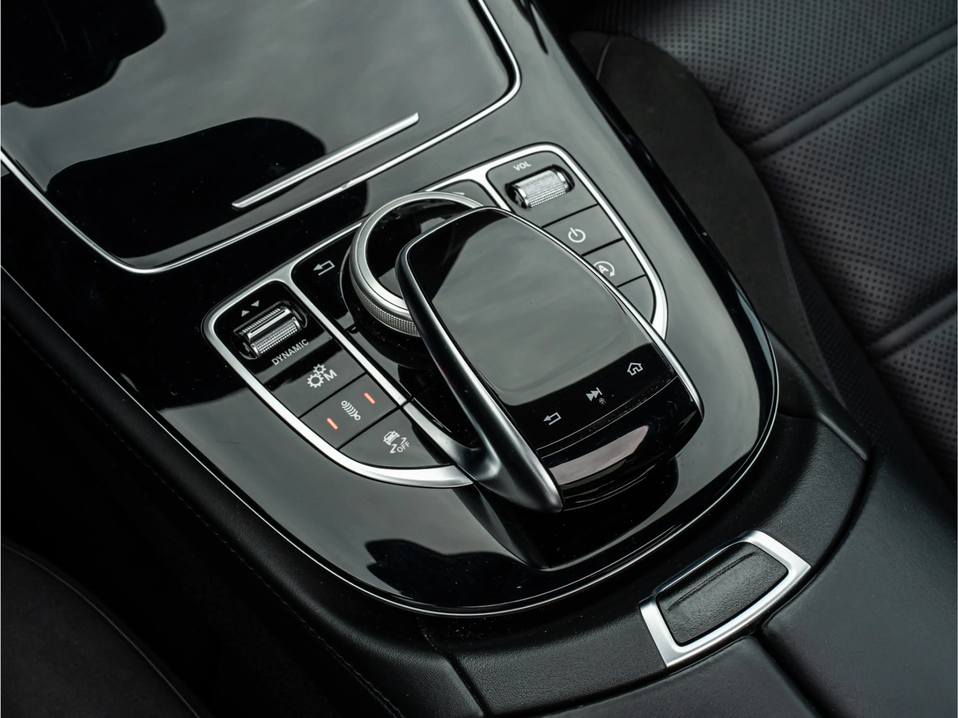 Mercedes-Benz E 43 AMG 4Matic Premium PANO 20 INCH 3D BURMESTER HUD 360 C — photo 27