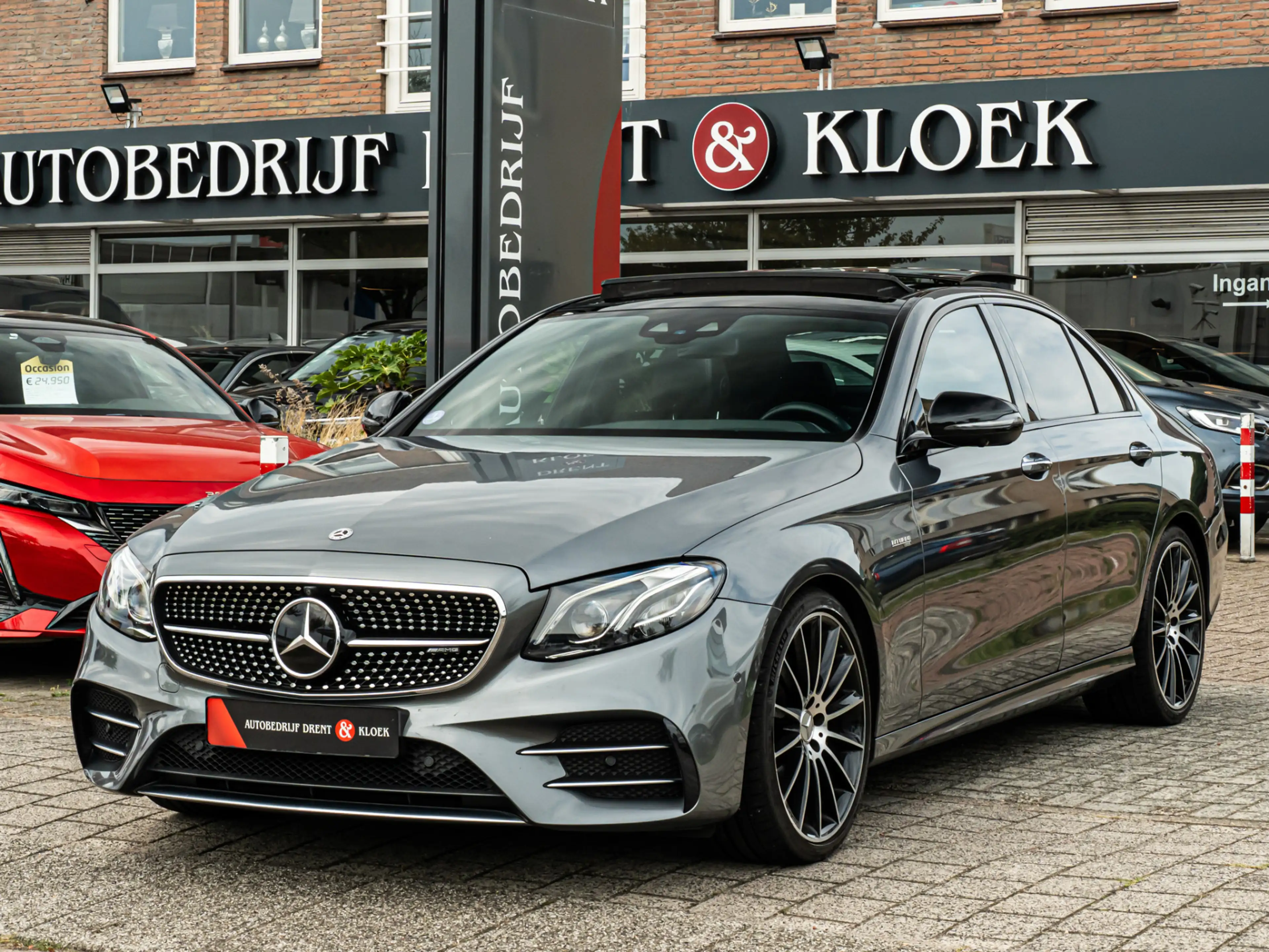 Mercedes-Benz E 43 AMG 4Matic Premium PANO 20 INCH 3D BURMESTER HUD 360 C — photo 36