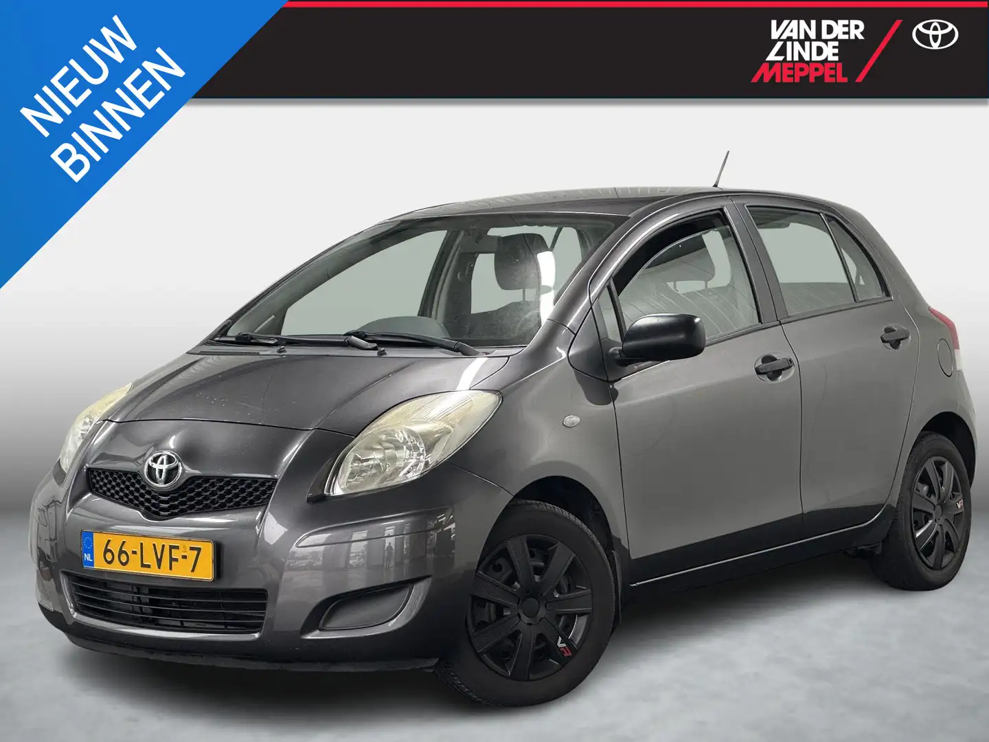 Toyota Yaris 1.3 VVTi Comfort RCD 5DRS NL Dealer onderhouden Grijs - 1