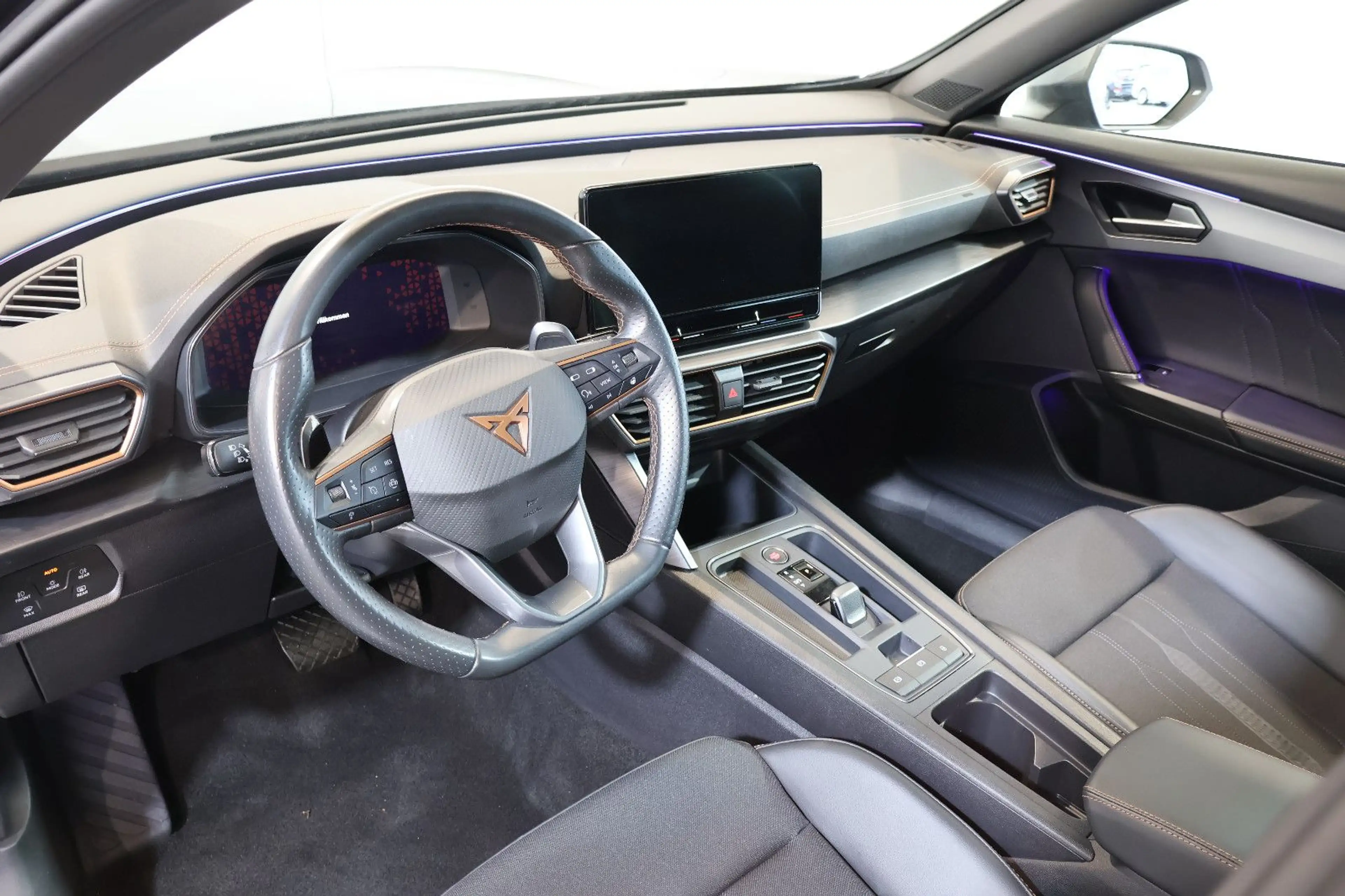 CUPRA Formentor 2.0 TDI 4Drive AID+ACC+KEY+KAM+LED+18" — photo 10
