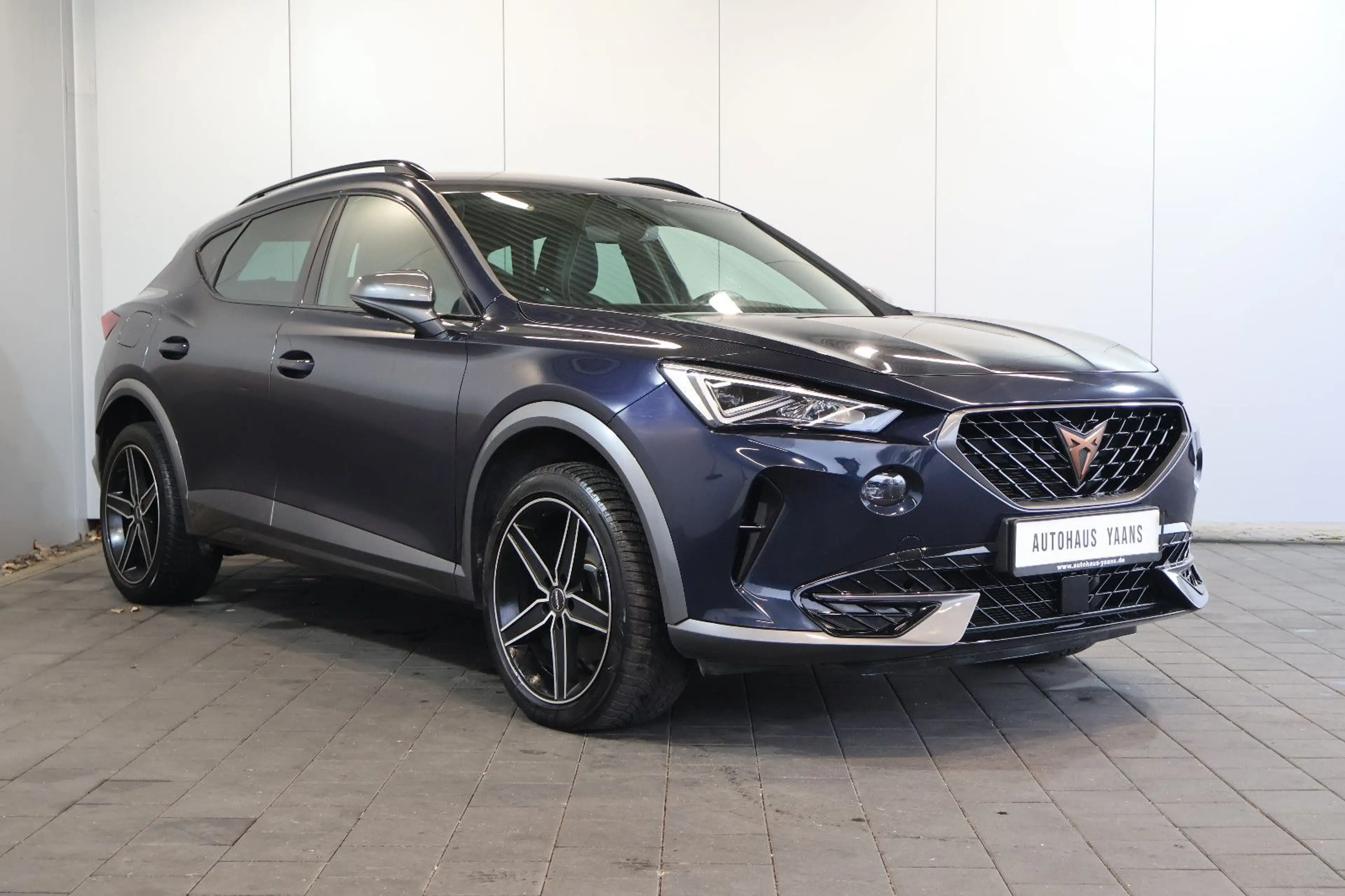 CUPRA Formentor 2.0 TDI 4Drive AID+ACC+KEY+KAM+LED+18" — photo 3