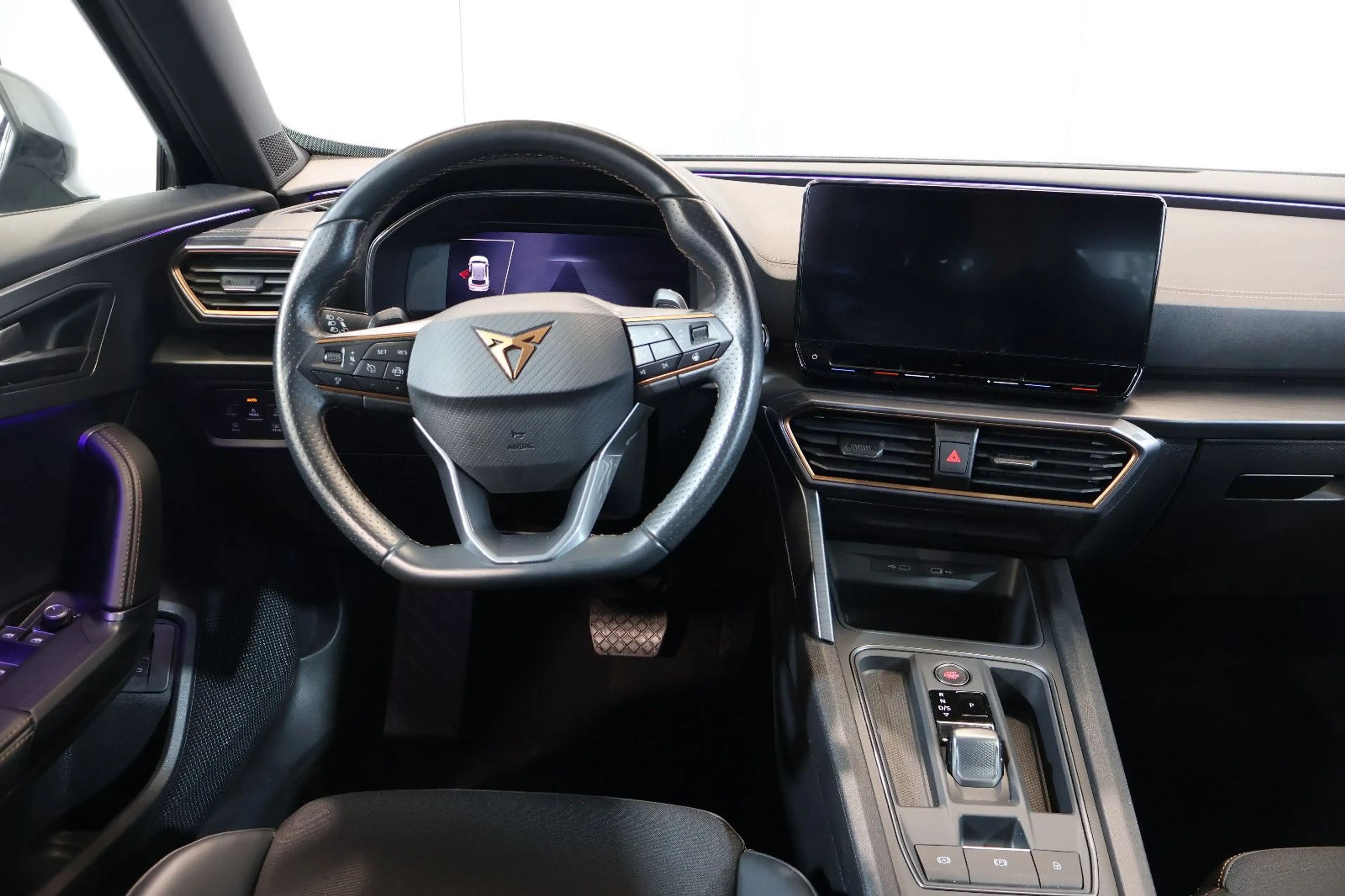 CUPRA Formentor 2.0 TDI 4Drive AID+ACC+KEY+KAM+LED+18" — photo 8