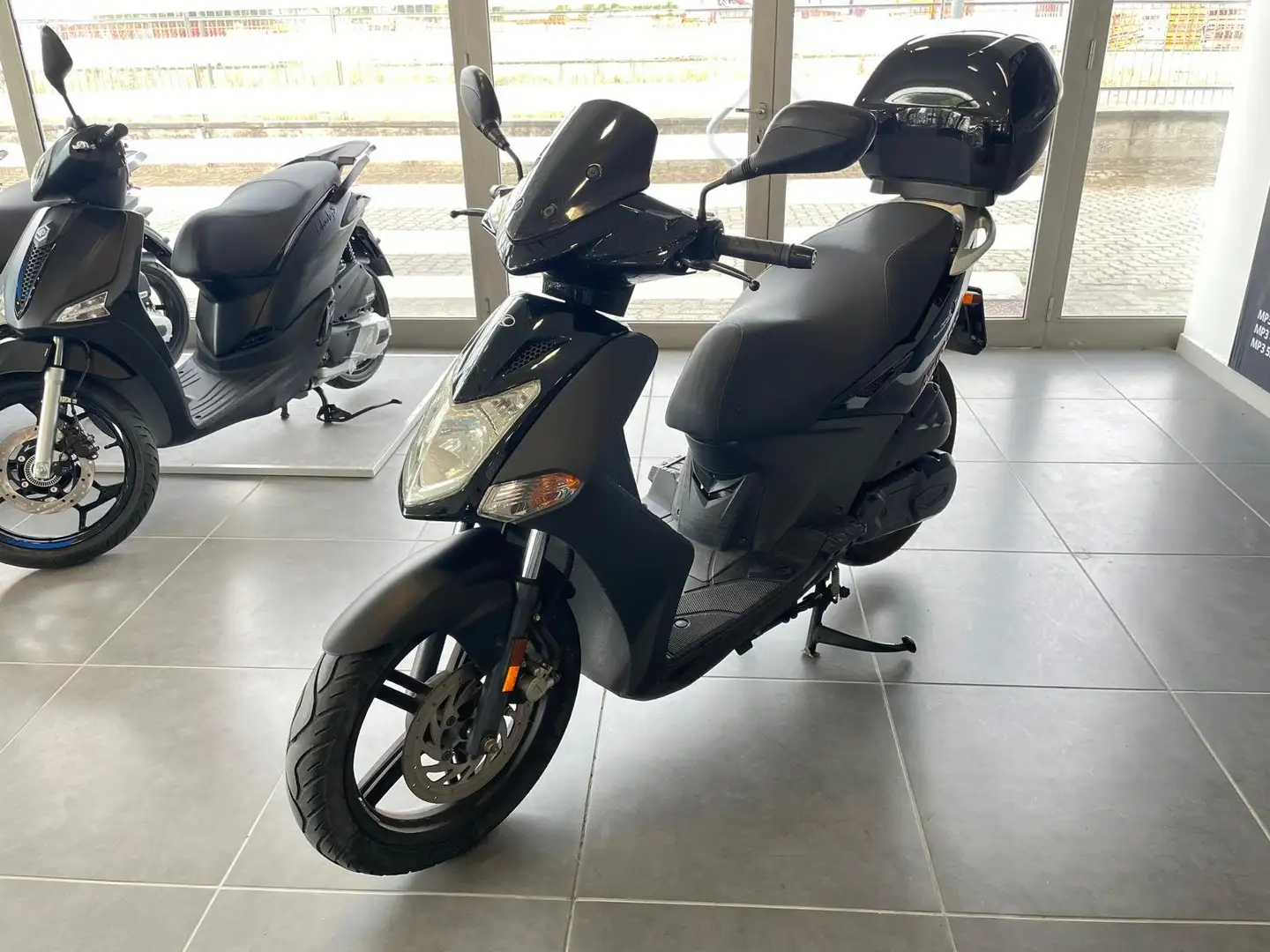 Kymco Agility 200 i, R16, SOLO 16.000KM, 12 MESI DI GARANZIA - 1