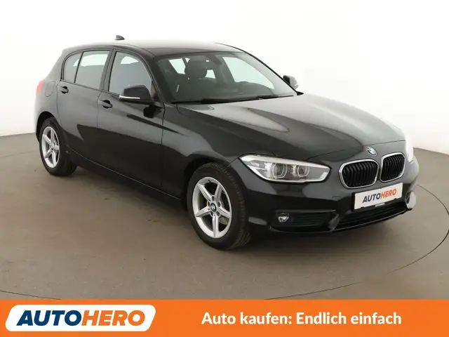 BMW 1 Series view 8