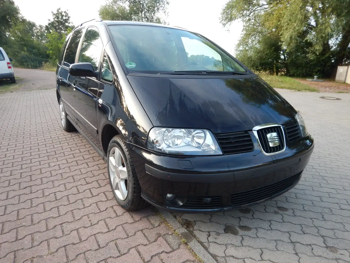 SEAT Alhambra 2.0 TDI DPF Vigo Schwarz - 1