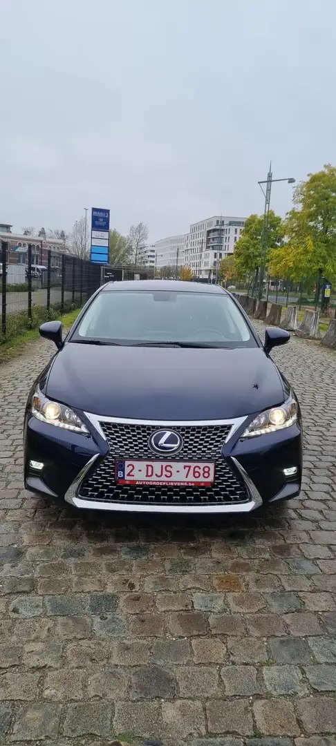 Lexus CT 200h - 1