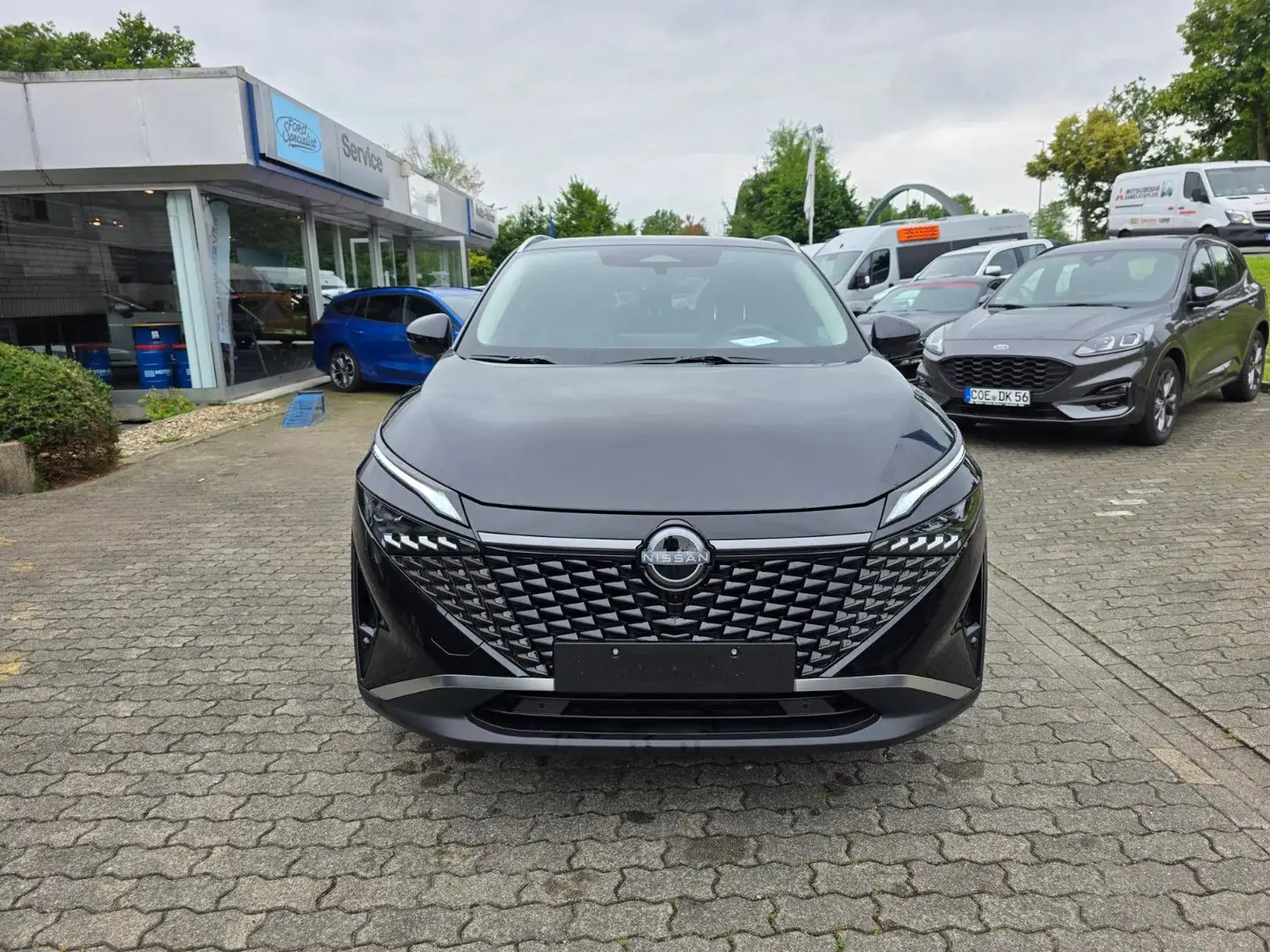 Nissan Qashqai N-Connecta Autom. Navi 360° *FACELIFT* Schwarz - 2
