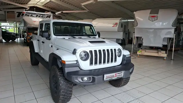 Jeep Gladiator Launch Edition Wohnkabinenfertig