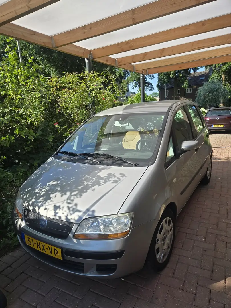 Fiat Idea 1.4-16V Dynamic Grijs - 1