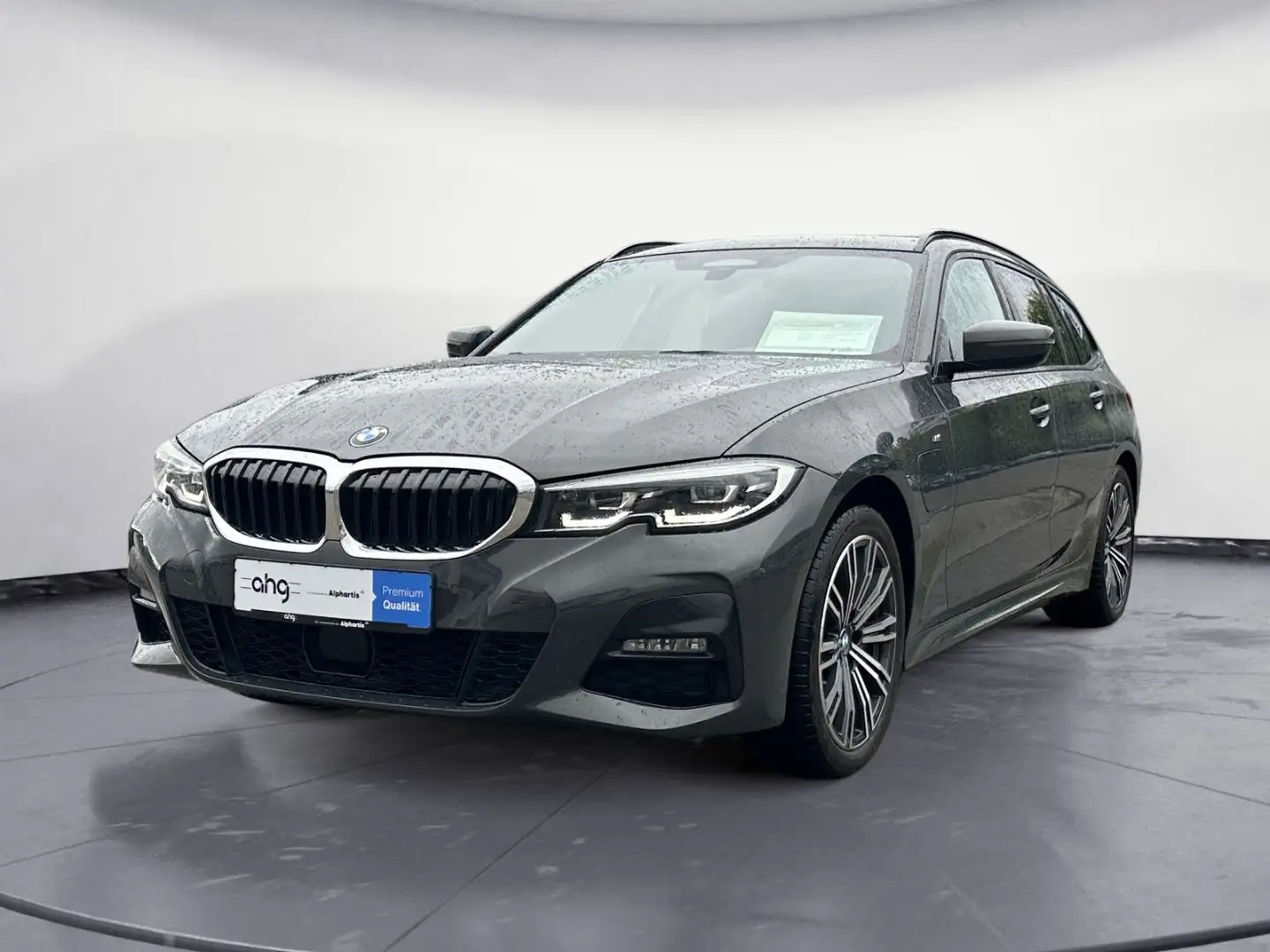 BMW 330 e xDrive Touring M Sport A. Aktive Geschw. AH Grau - 2