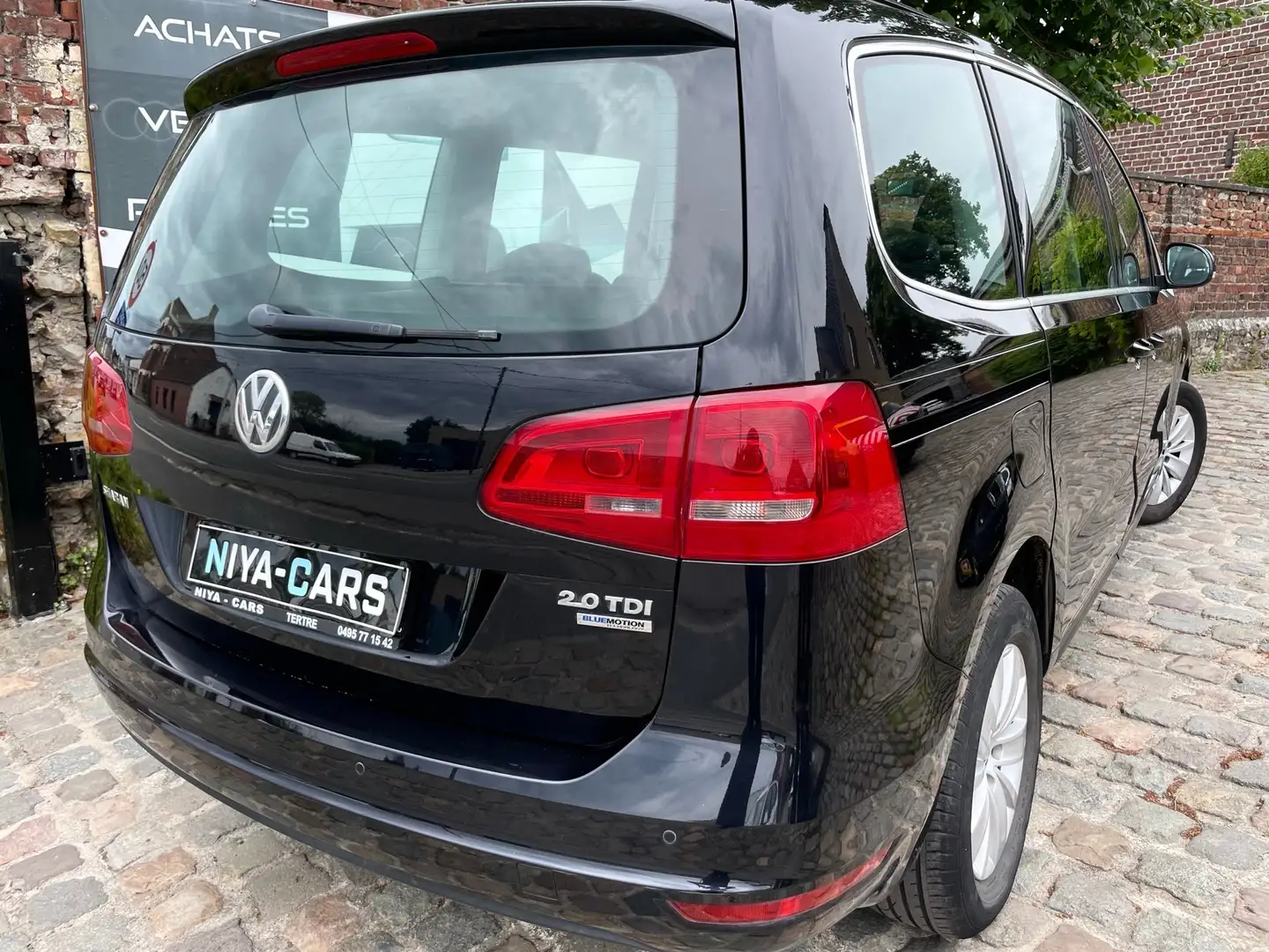 Volkswagen Sharan 2.0 CR TDi Comfortline BMT Zwart - 2