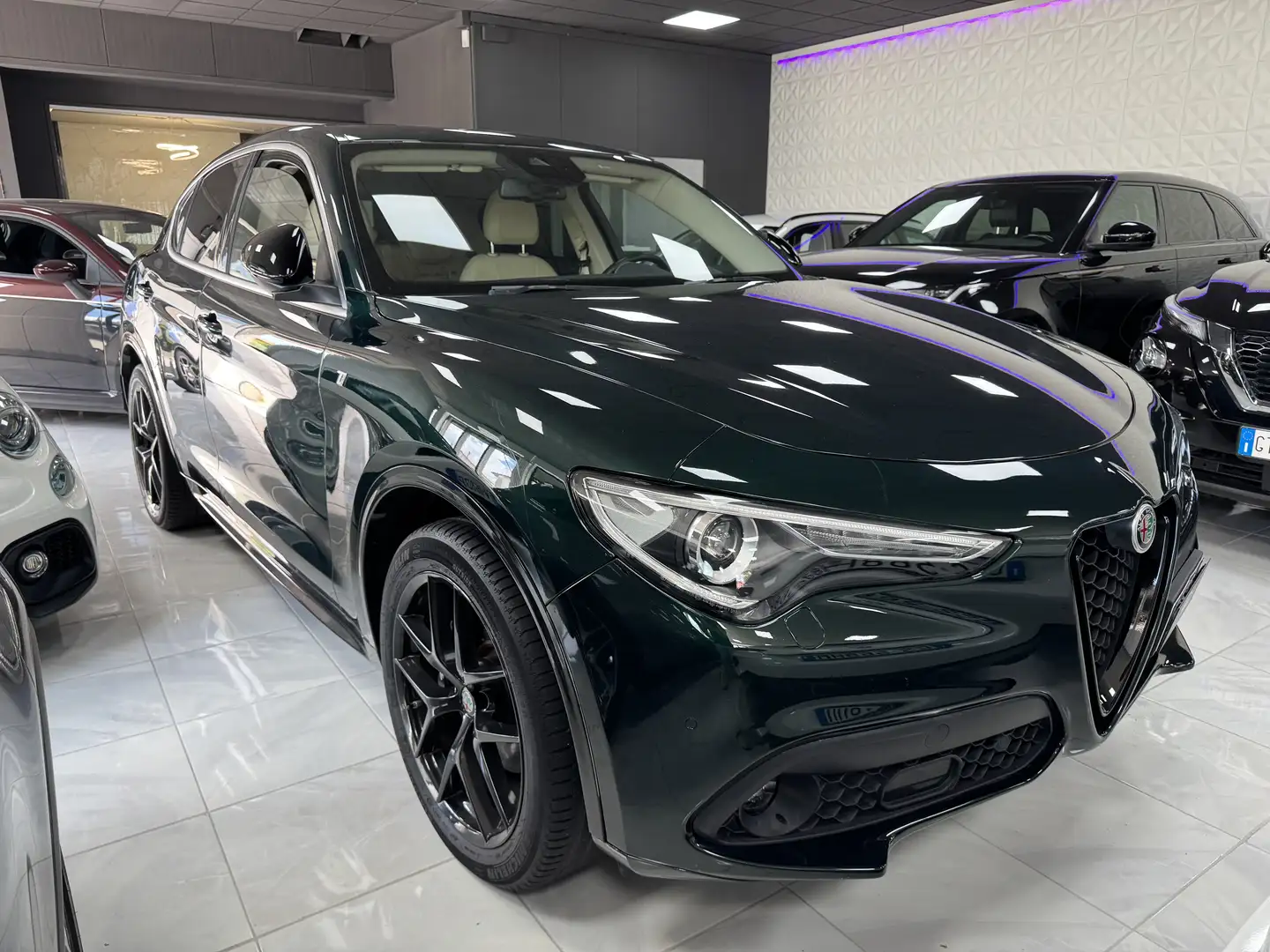 Alfa Romeo Stelvio Stelvio 2020 2.2 t Ti Q4 190cv Harman Kardon Verde - 2