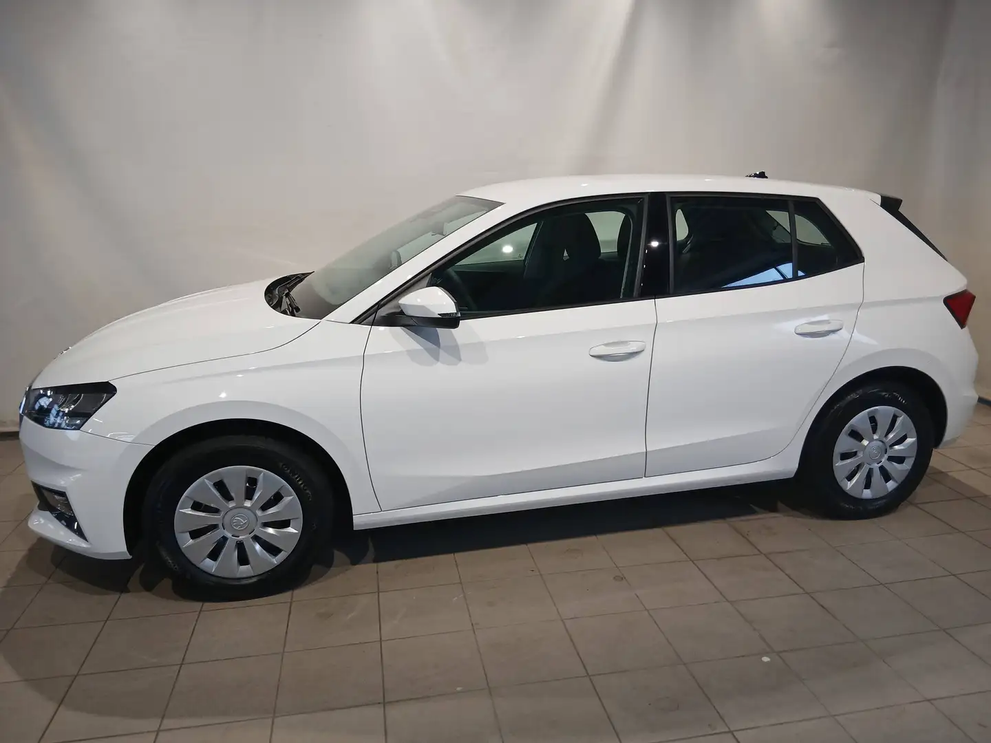 Skoda Fabia Essence Weiß - 2