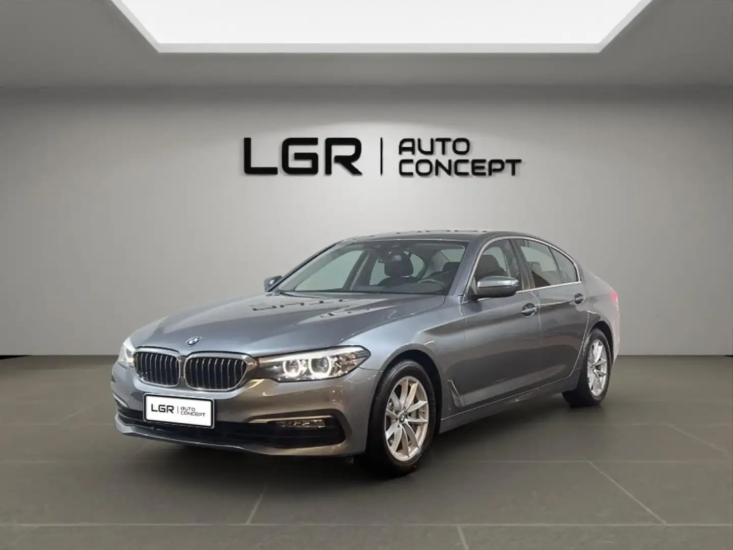 BMW 530 530d G30 F90 Business - GARANTIE 1 ANS - ENTRETIEN Gris - 1