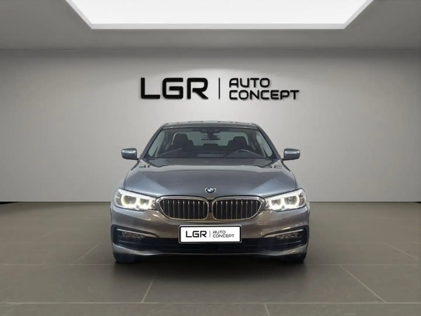 BMW 530 530d G30 F90 Business - GARANTIE 1 ANS - ENTRETIEN Gris - 2