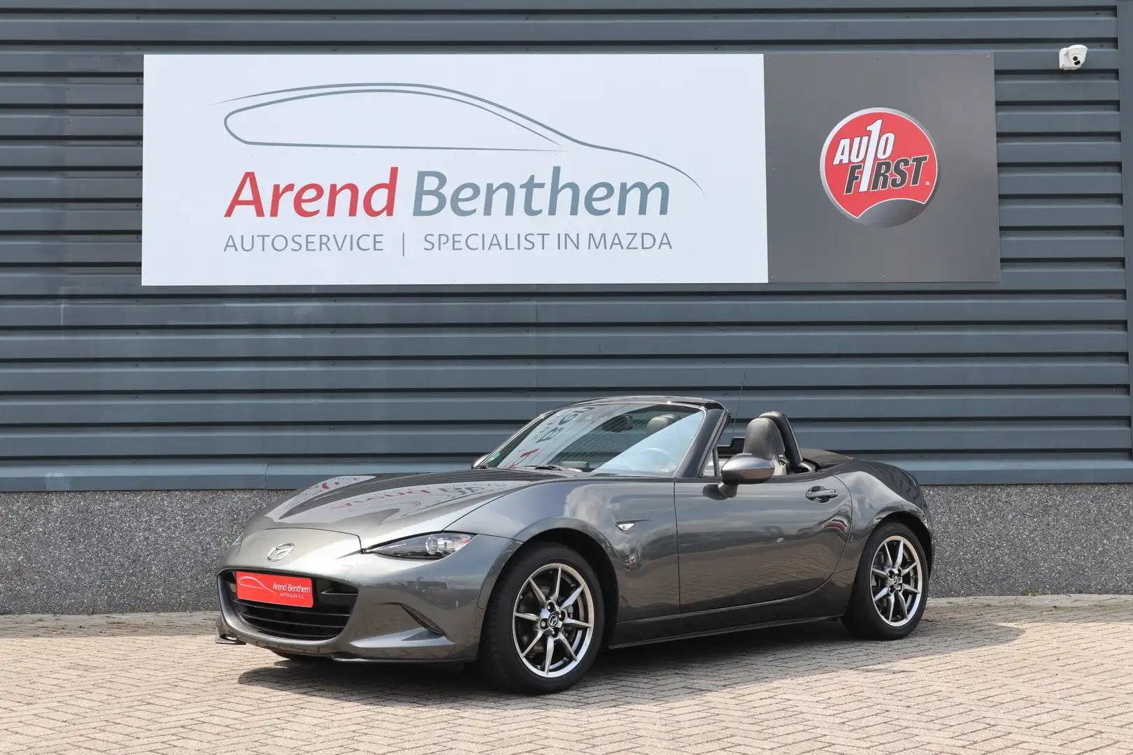 Mazda MX-5 1.5 SkyActiv-G 132 Exclusive-Line Gris - 1