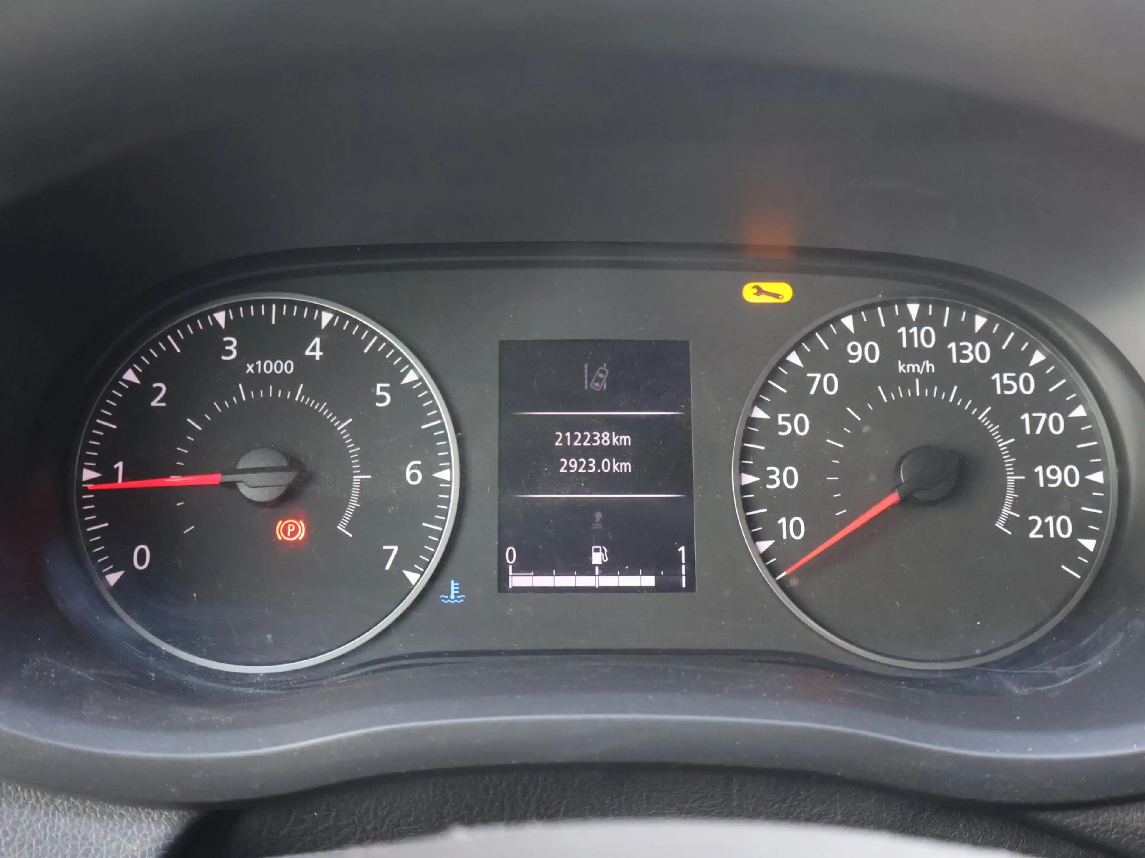 Renault Master T35 2.3 dCi 150 PK L2H2 WORK EDITION + CARPLAY | C — photo 20