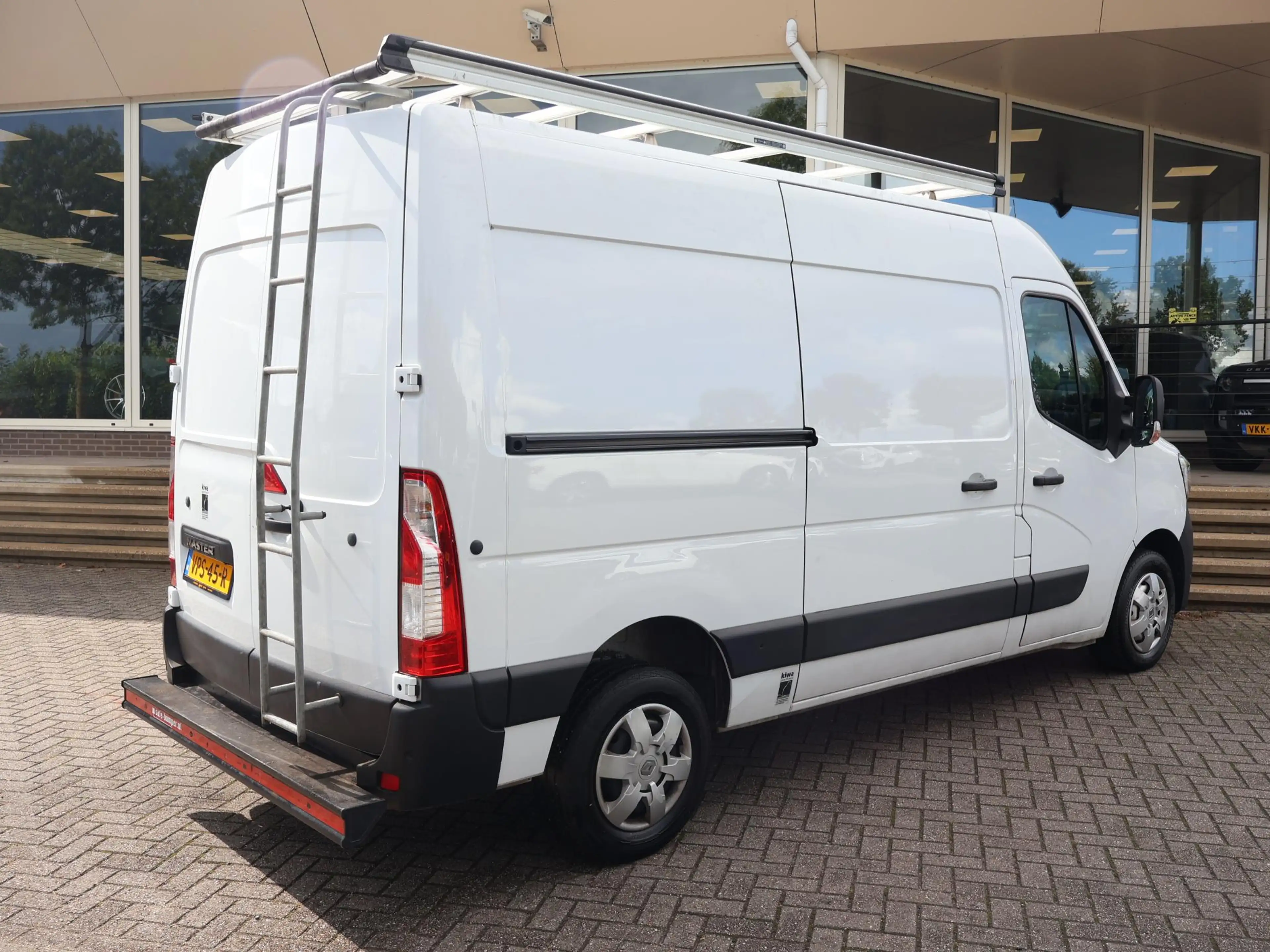 Renault Master T35 2.3 dCi 150 PK L2H2 WORK EDITION + CARPLAY | C — photo 2