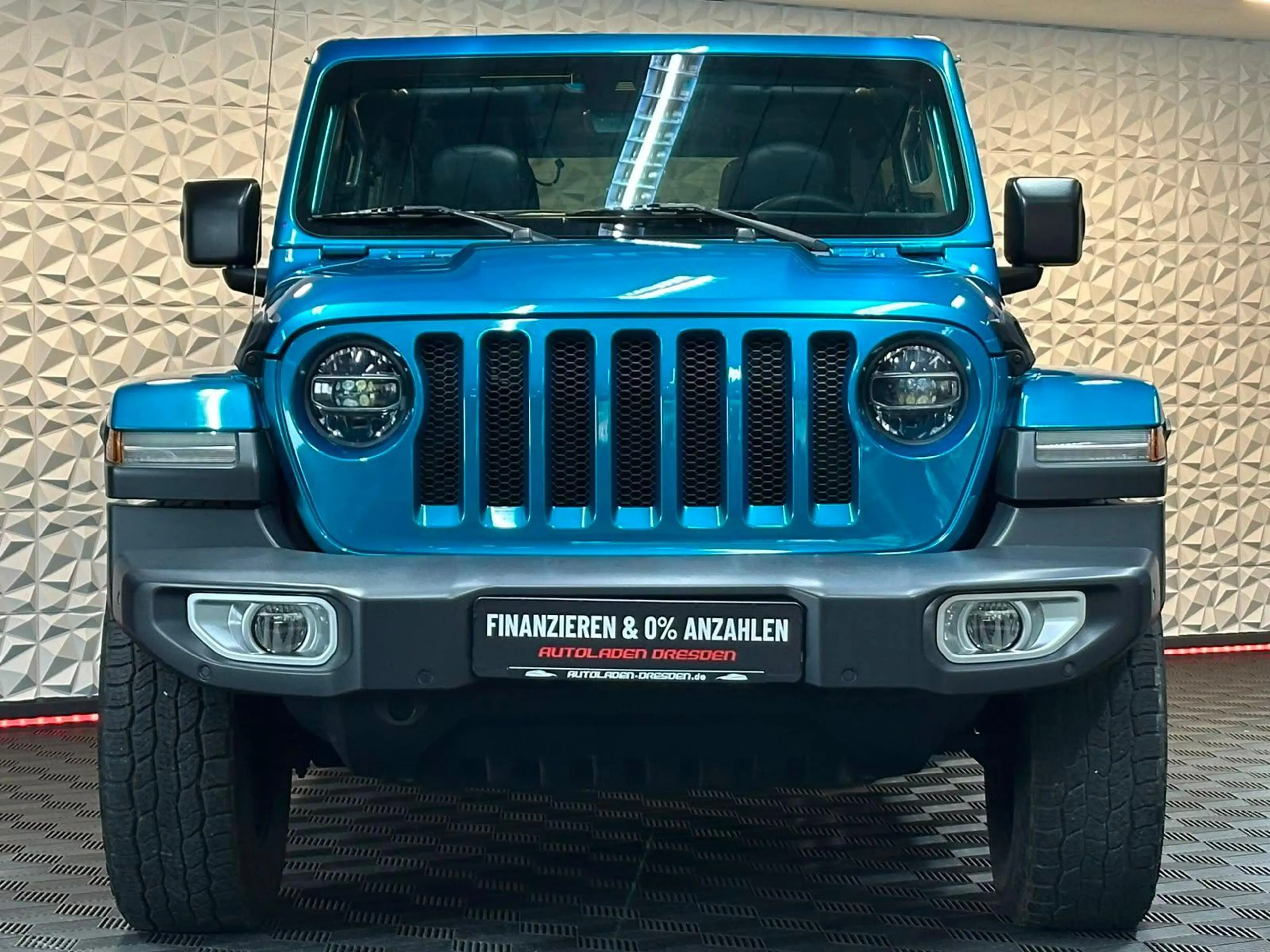 Jeep Wrangler 2.2CRDi Sahara OFFROAD#LED#SOFTTOP SKY — photo 3