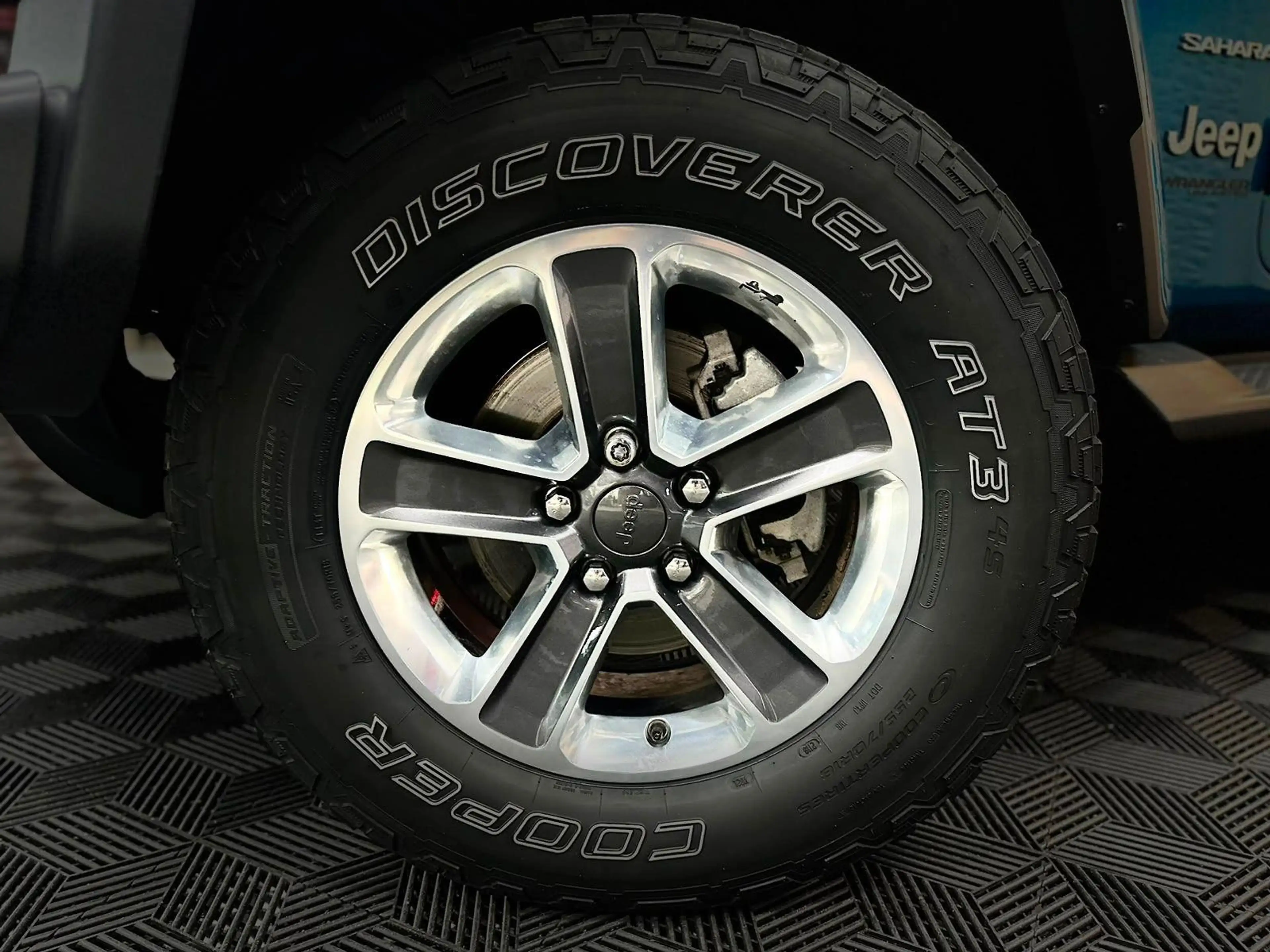 Jeep Wrangler 2.2CRDi Sahara OFFROAD#LED#SOFTTOP SKY — photo 12