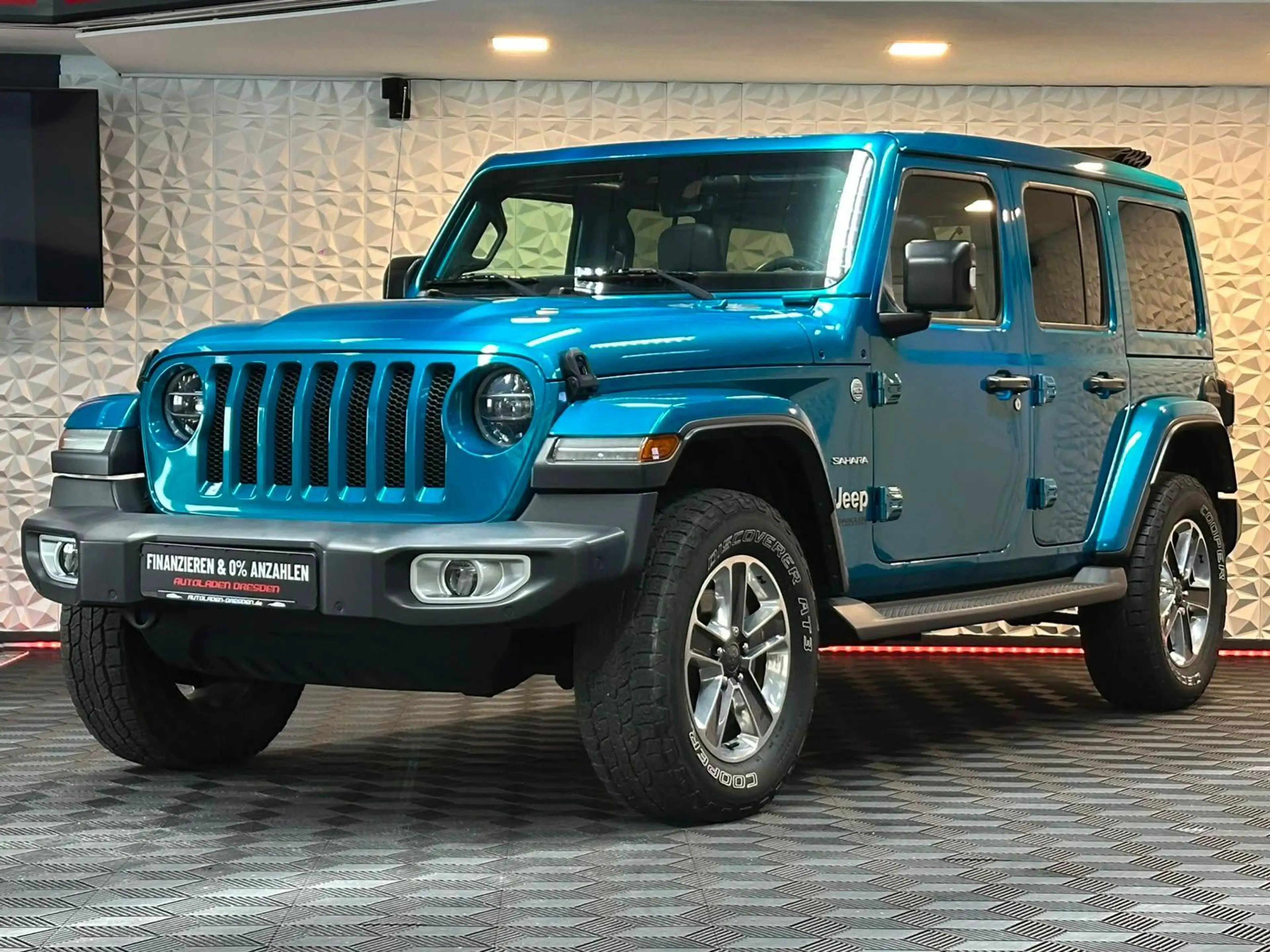 Jeep Wrangler 2.2CRDi Sahara OFFROAD#LED#SOFTTOP SKY — photo 4