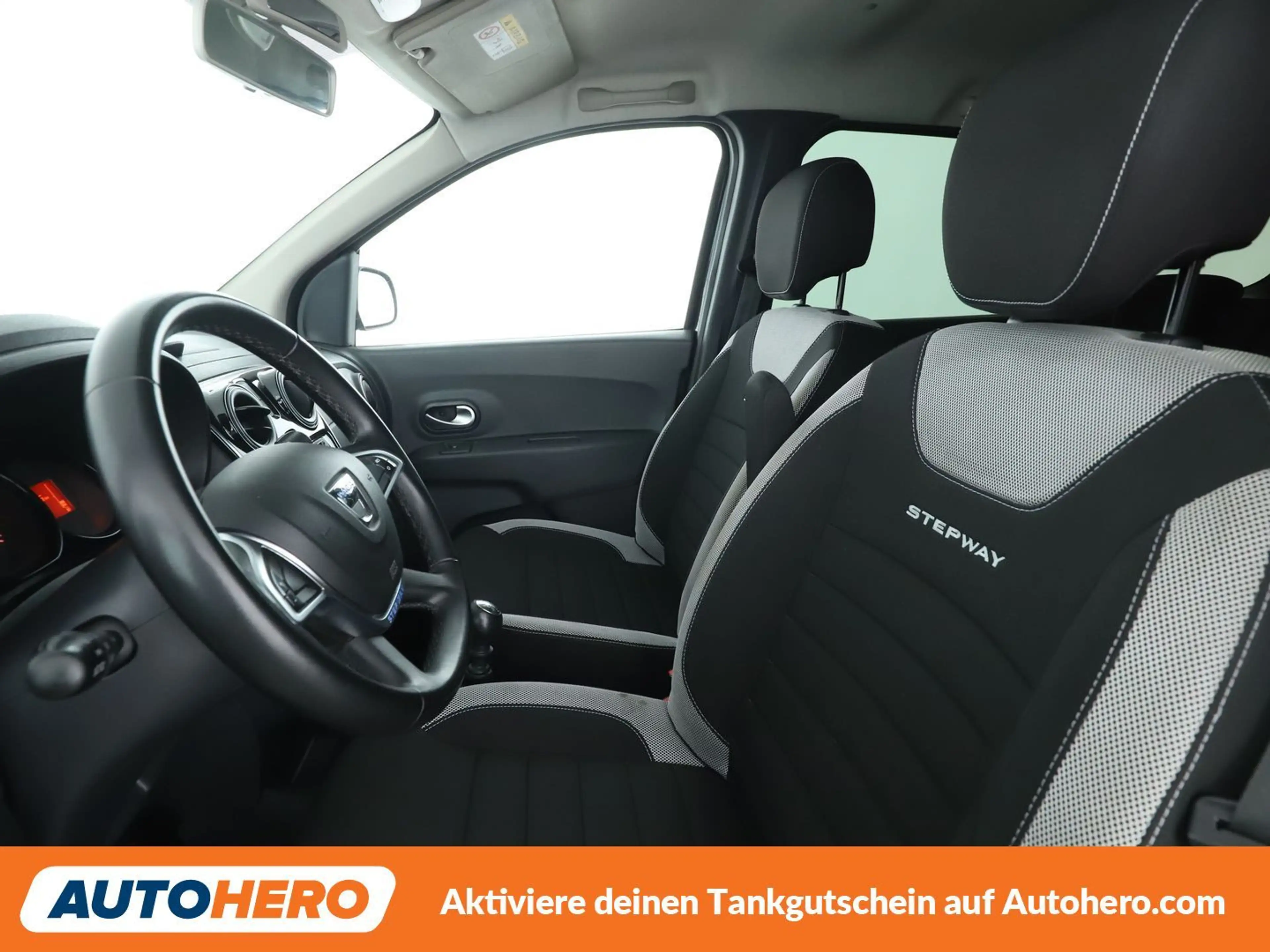 Dacia Lodgy 1.5 Blue dCi Stepway Selection*7-SITZER*NAVI* — photo 10