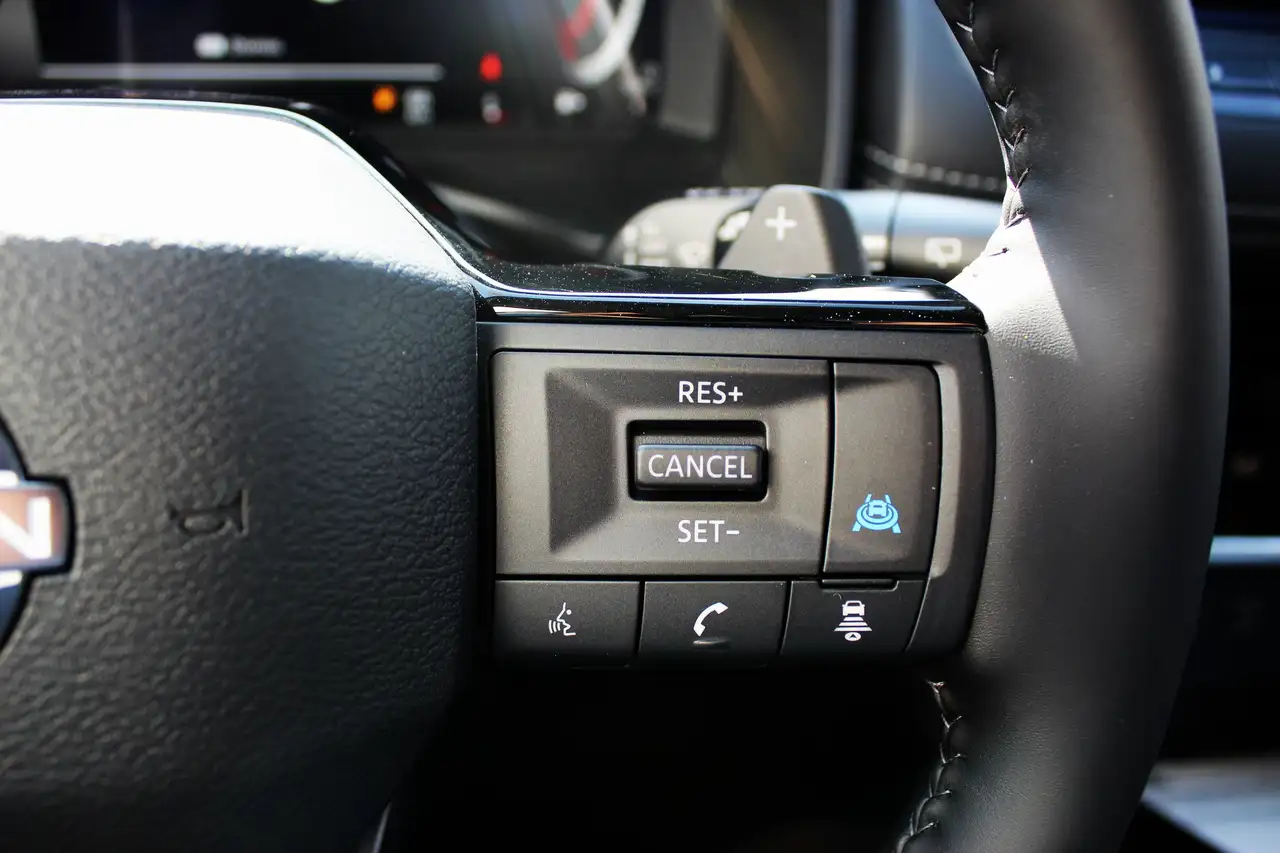 Nissan Rogue fotografie Nissan Rogue