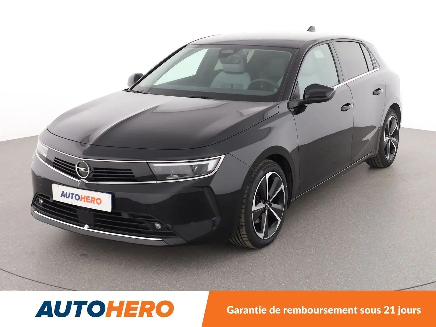 Opel Astra 1.2 Turbo Elegance Noir - 1