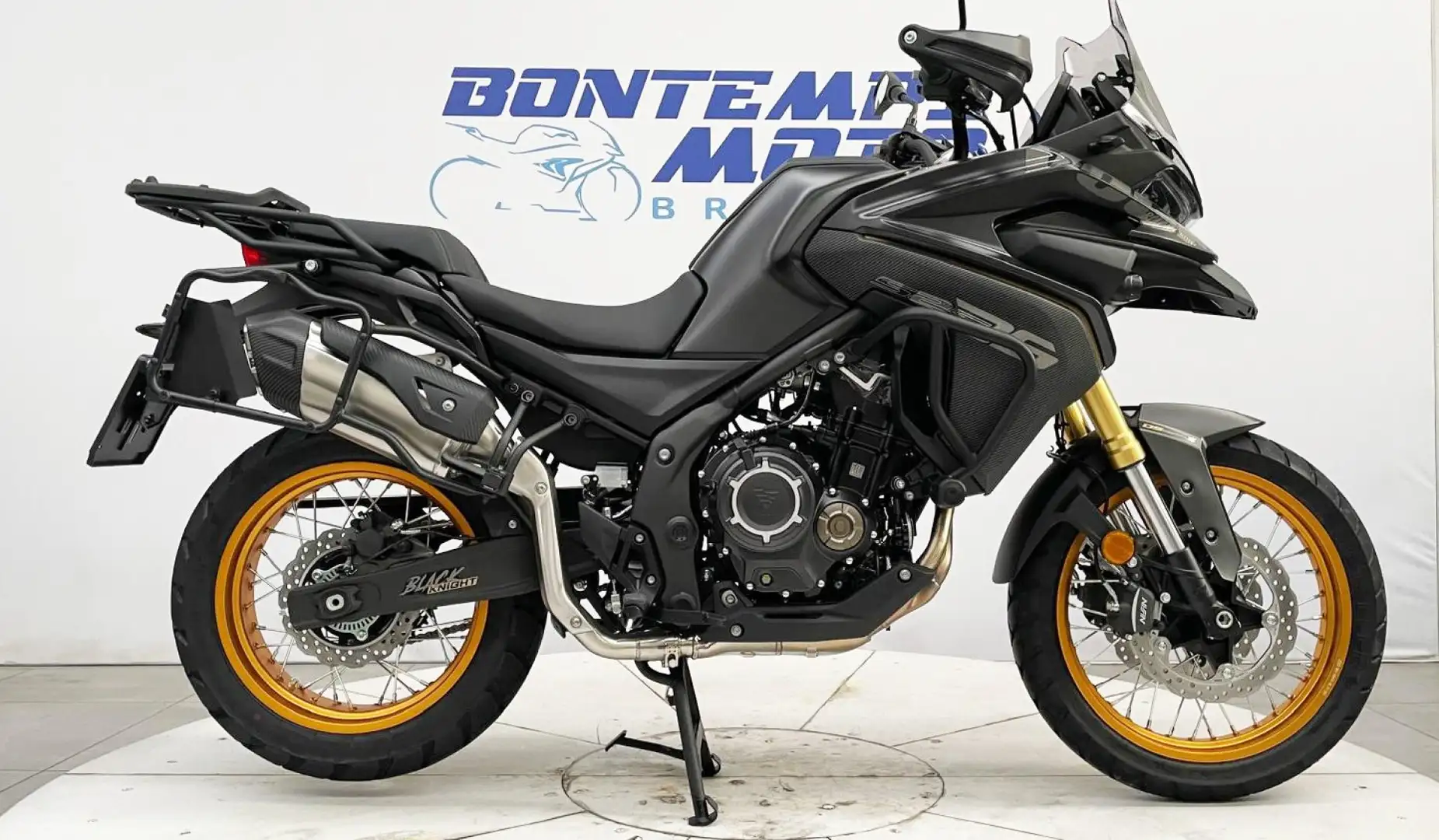 Voge Valico 525 DSX - FULL BLACK + PATENTE A2 Nero - 1