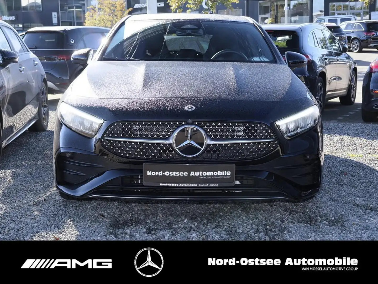 Mercedes-Benz A 200 AMG PANO KLIMA LED KAMERA SITZHZG Schwarz - 2