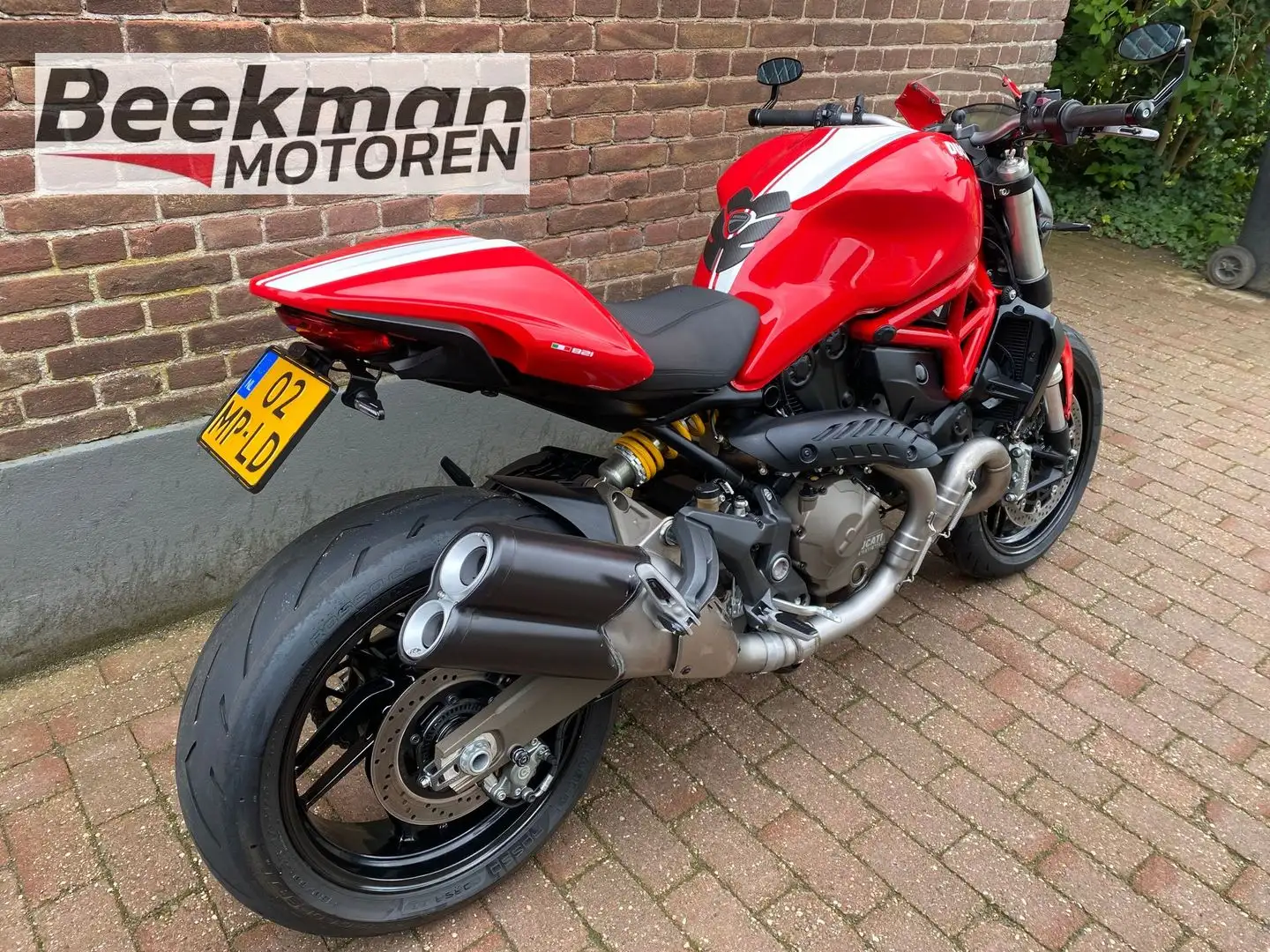 Ducati Monster 821 Rosso - 2
