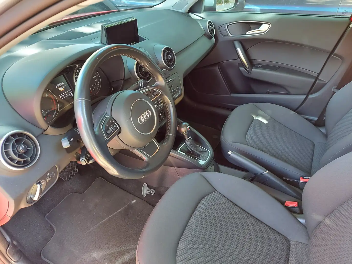 Audi A1 A1 1.0 TFSI Adrenalin Rood - 2