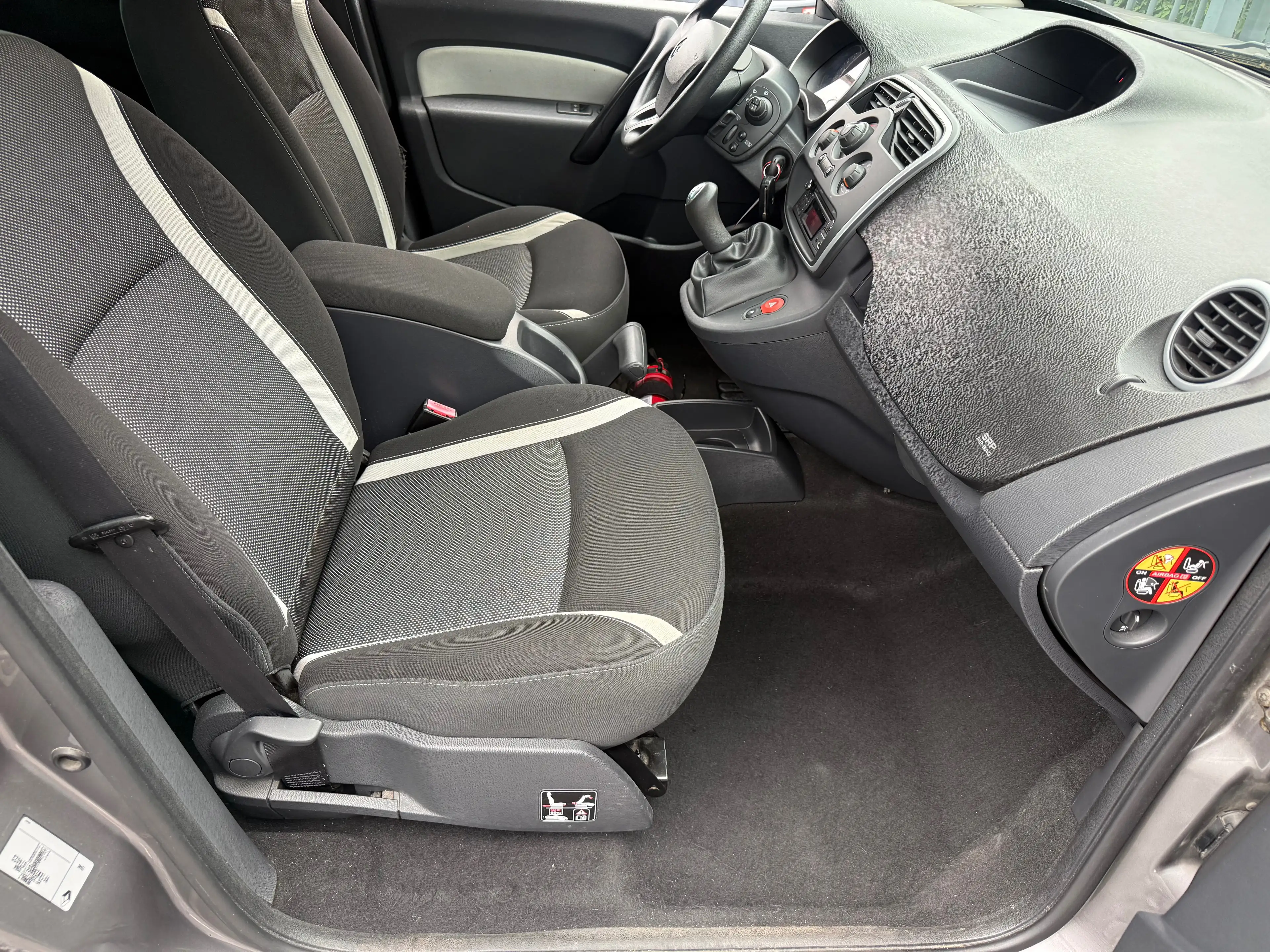 Renault Kangoo 1.5 dCi Confort FAP (EU5) — photo 9