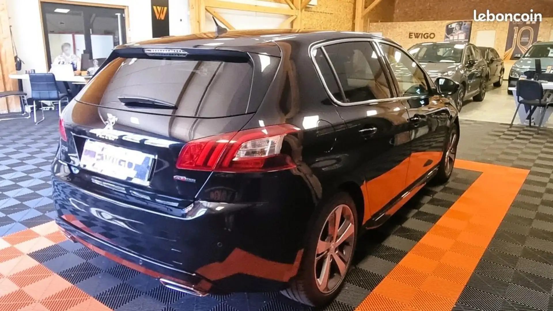 Peugeot 308 GENERATION-II 1.2 PURETECH 130 GT LINE EAT BVA, DISTRIBUTION REMPLACEES Zwart - 2