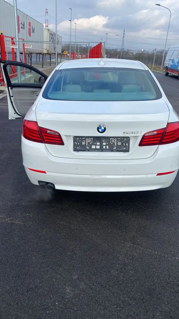BMW 530 530i Aut. Weiß - 2