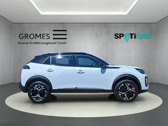 Peugeot 2008 view 2