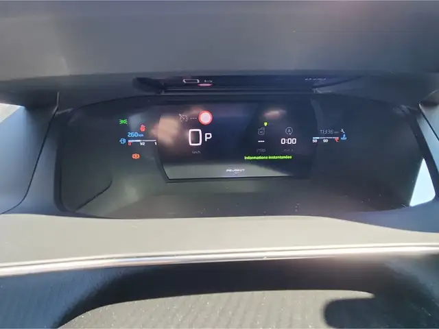 Peugeot 2008 view 15