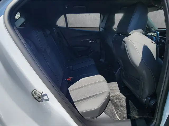 Peugeot 2008 view 14